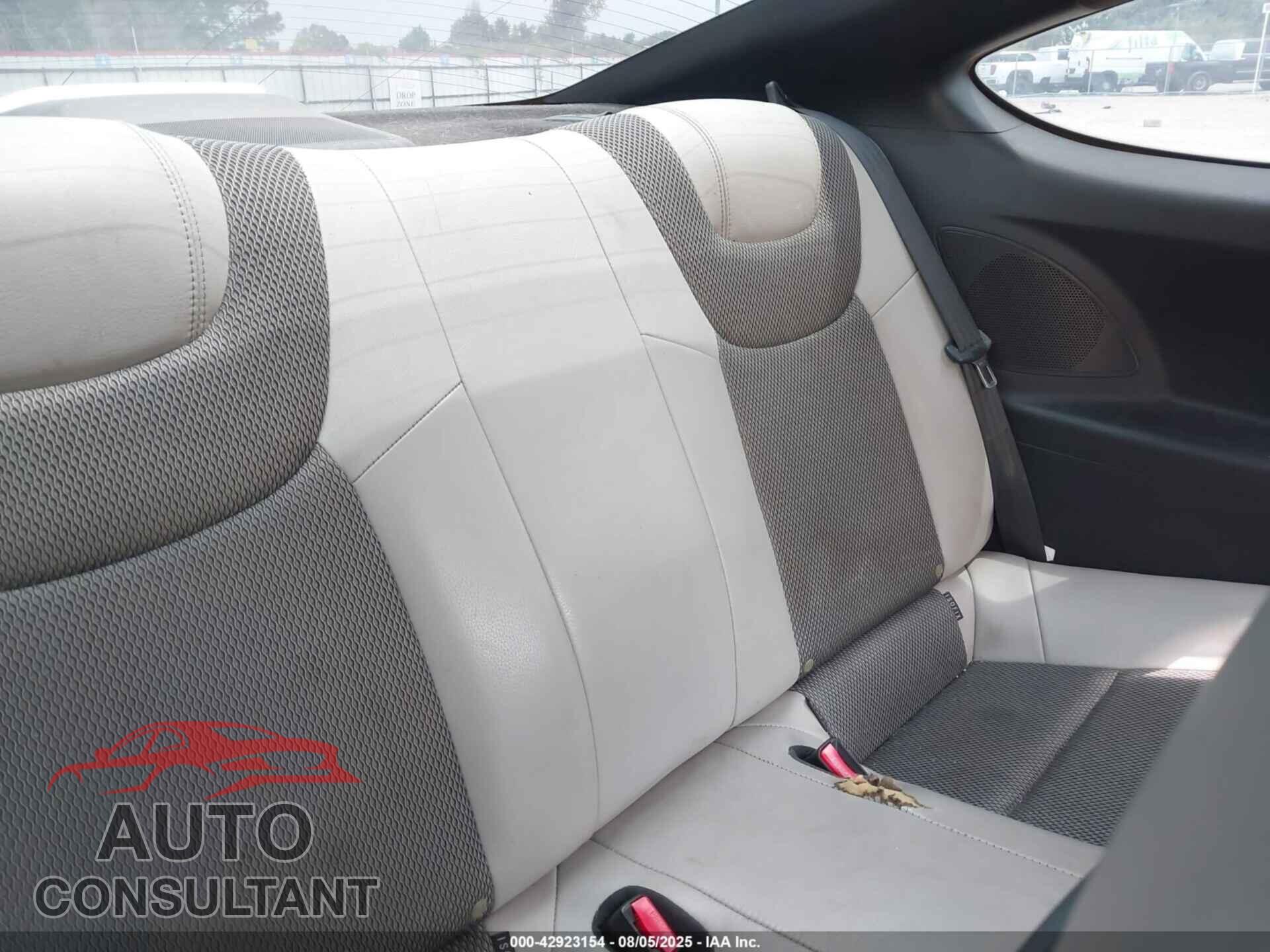 HYUNDAI GENESIS 2013 - KMHHT6KD0DU091858