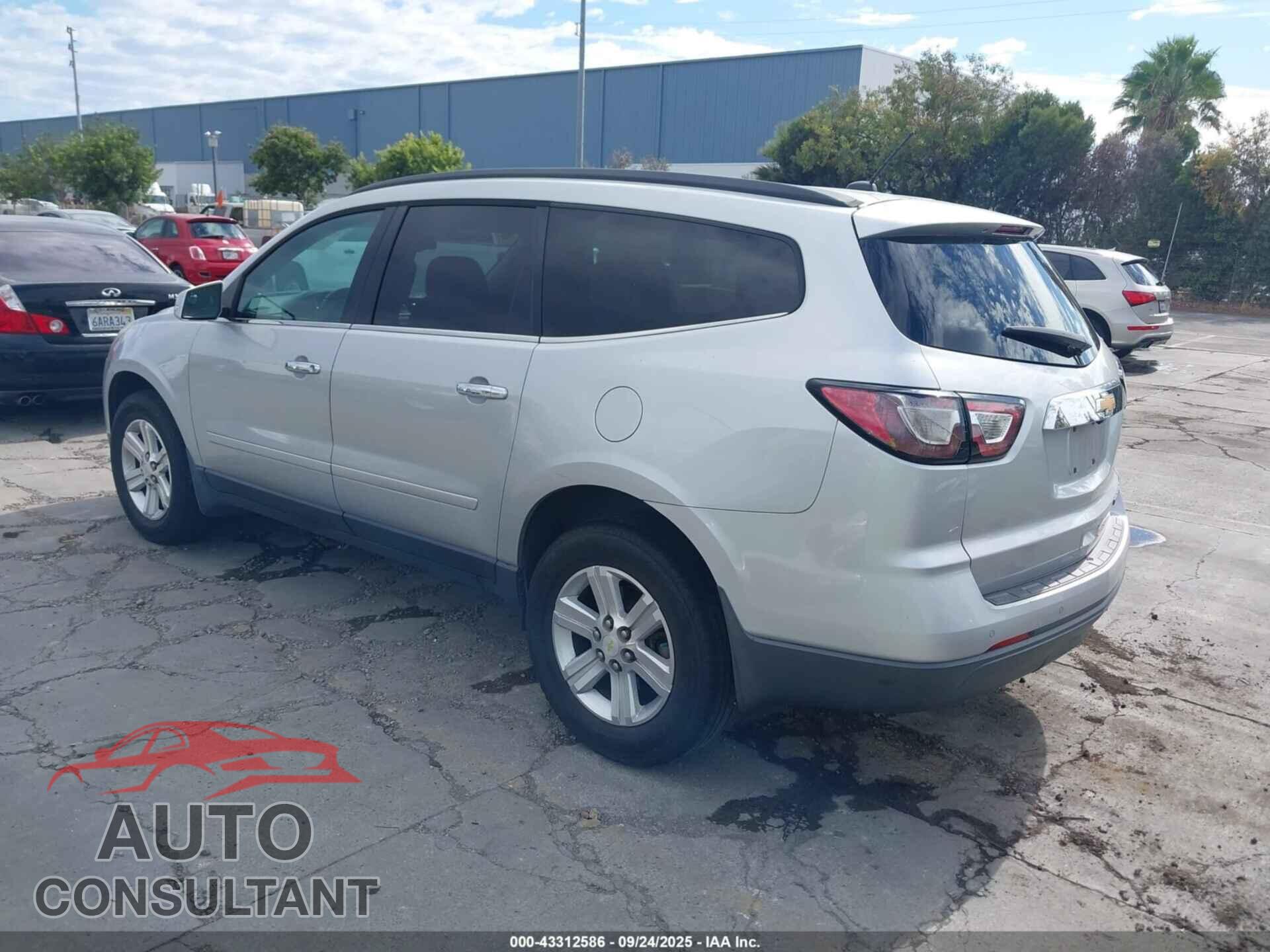 CHEVROLET TRAVERSE 2014 - 1GNKRHKD4EJ113553