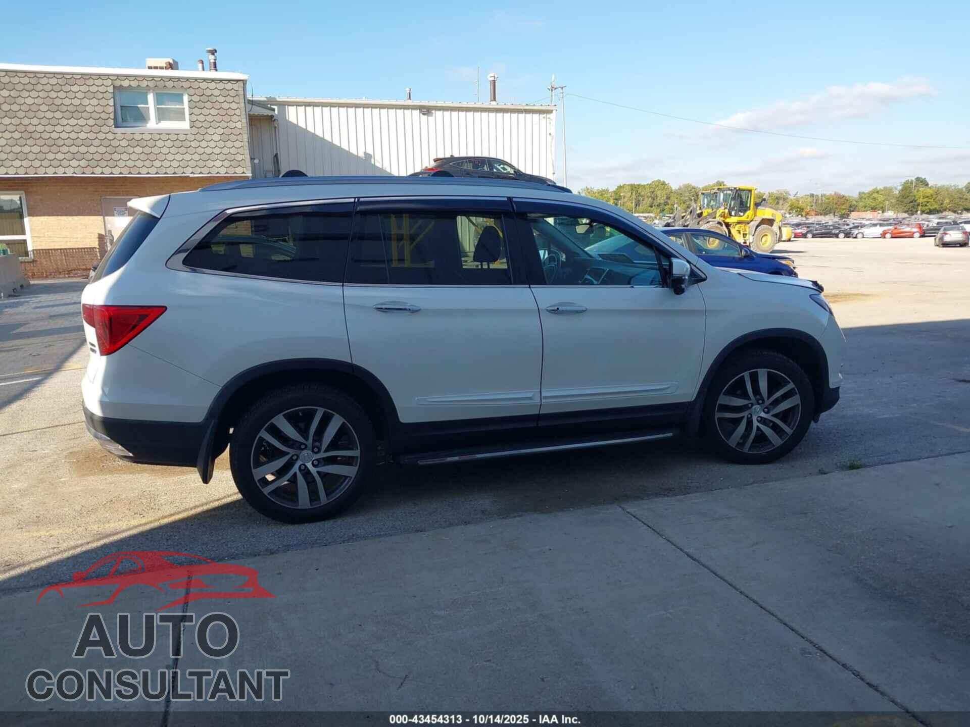 HONDA PILOT 2017 - 5FNYF6H97HB043142