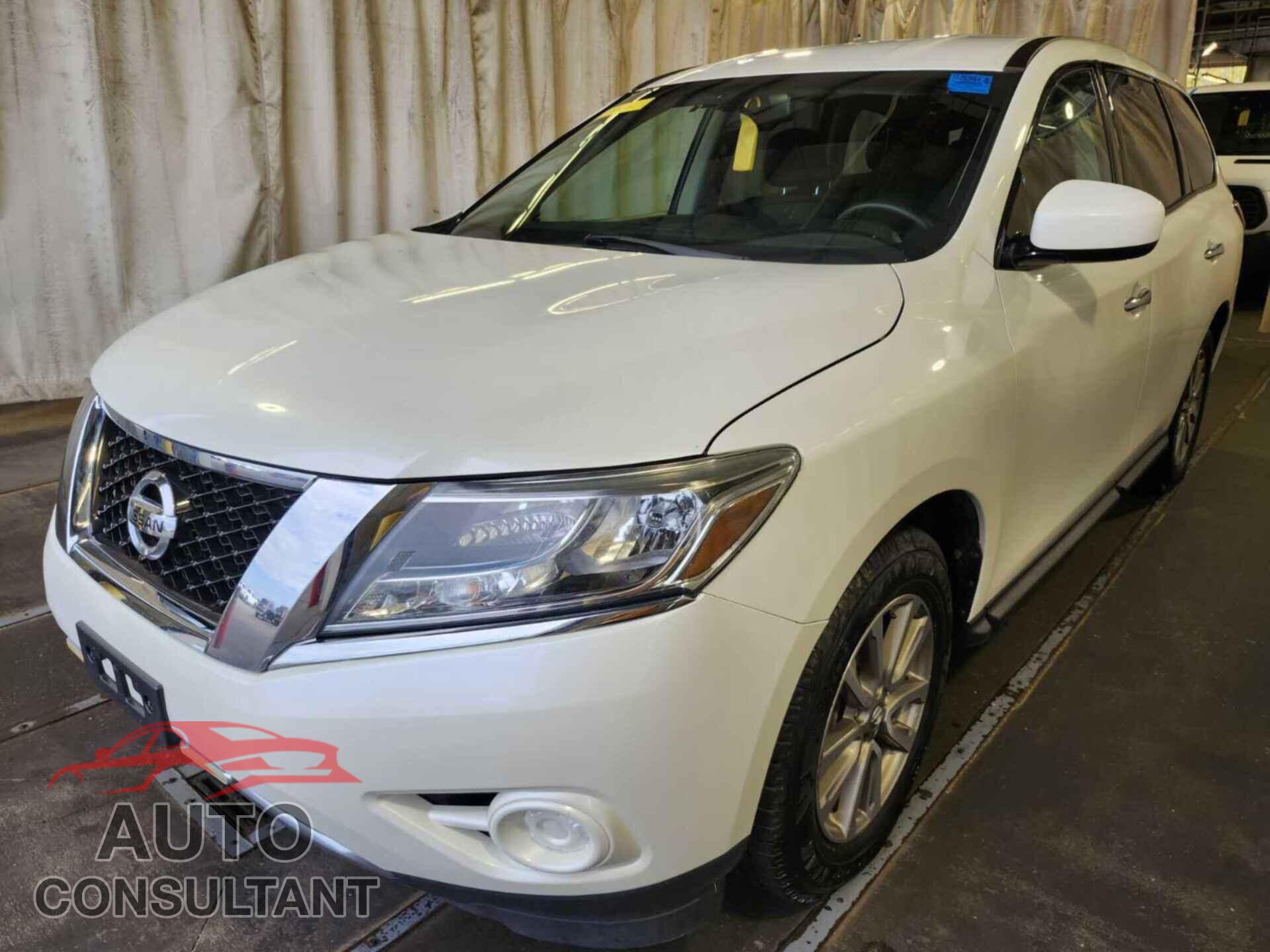 NISSAN PATHFINDER 2015 - 5N1AR2MMXFC637614