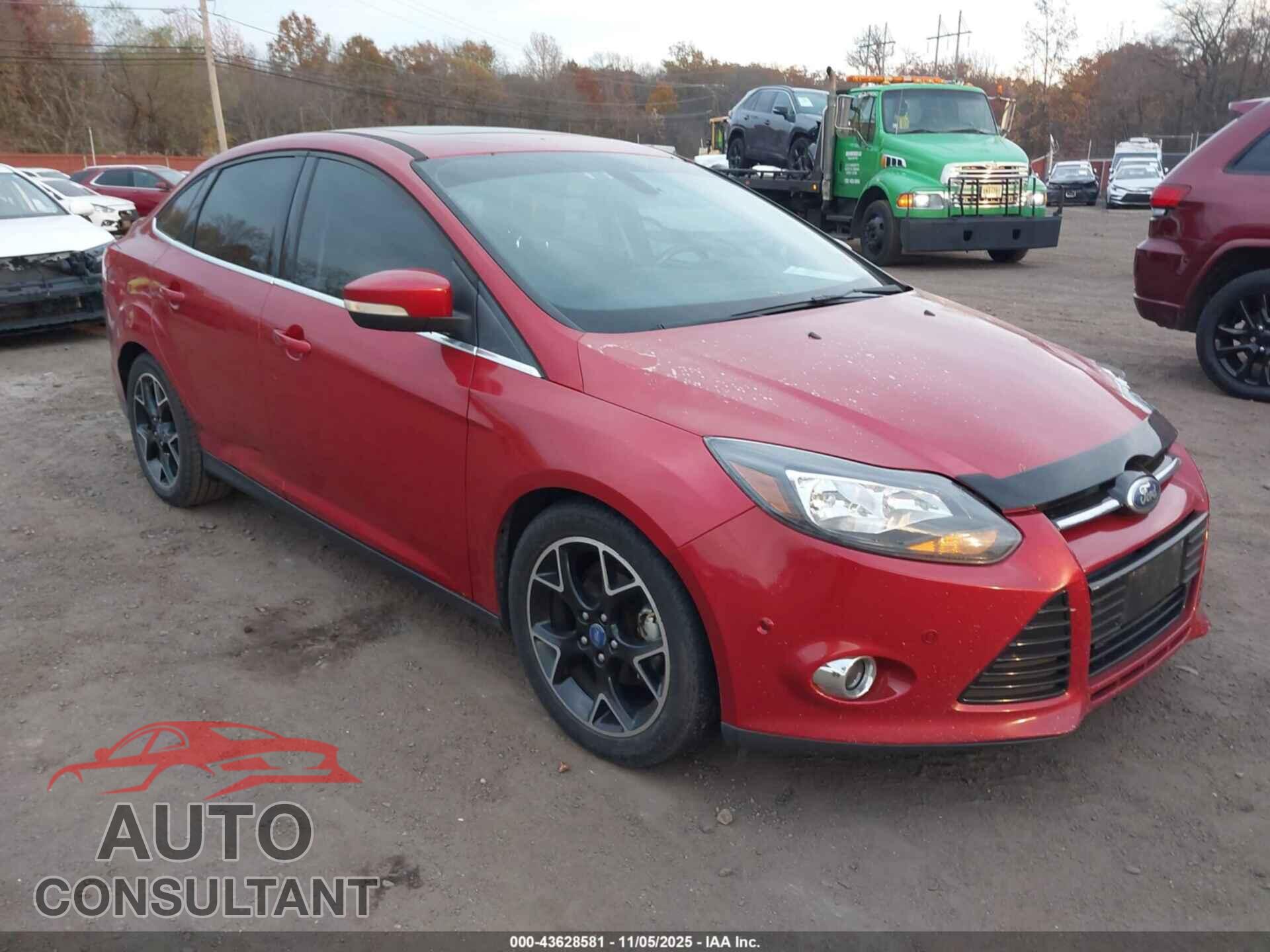 FORD FOCUS 2012 - 1FAHP3J25CL276084