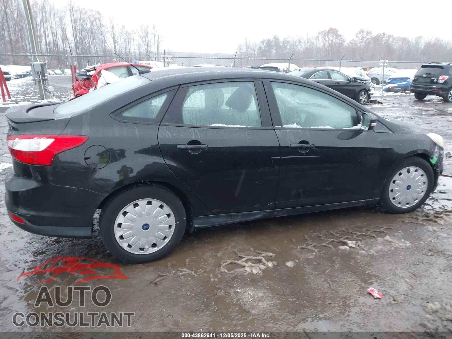 FORD FOCUS 2014 - 1FADP3F25EL227803