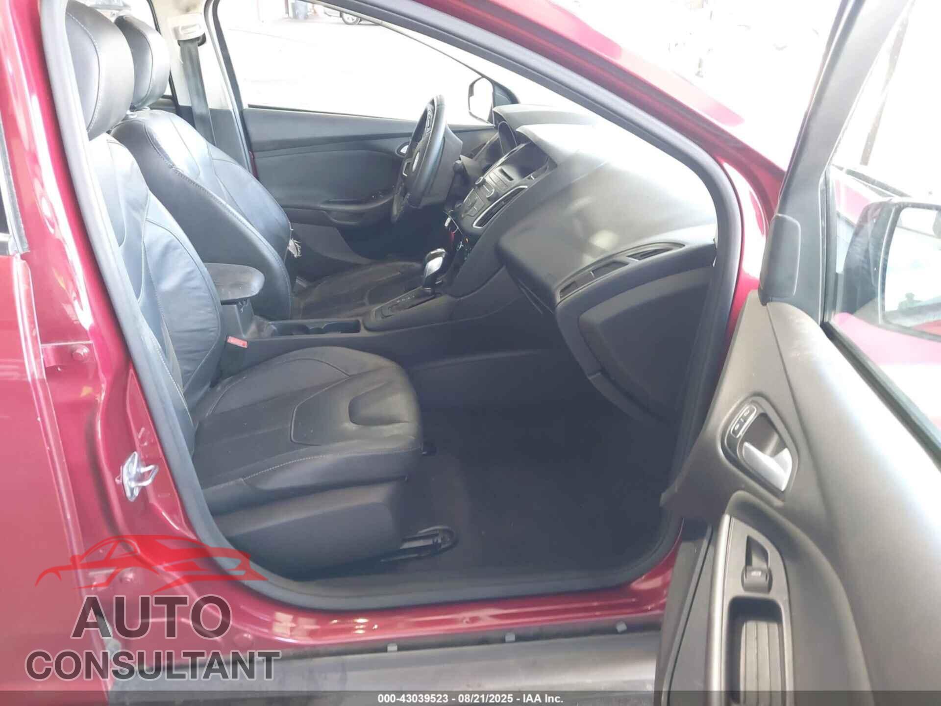 FORD FOCUS 2016 - 1FADP3F2XGL404882