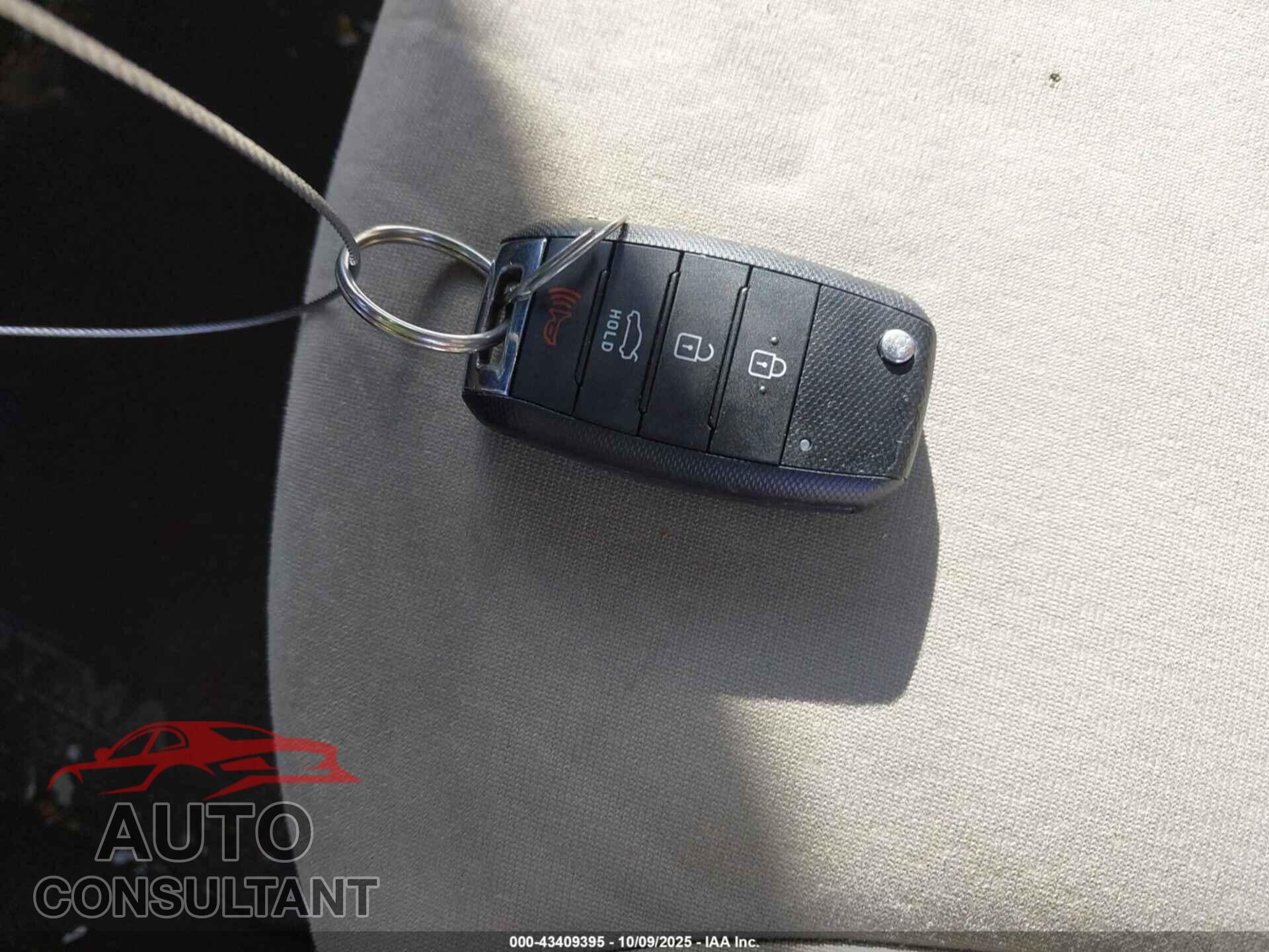 KIA OPTIMA 2015 - KNAGM4A74F5637004