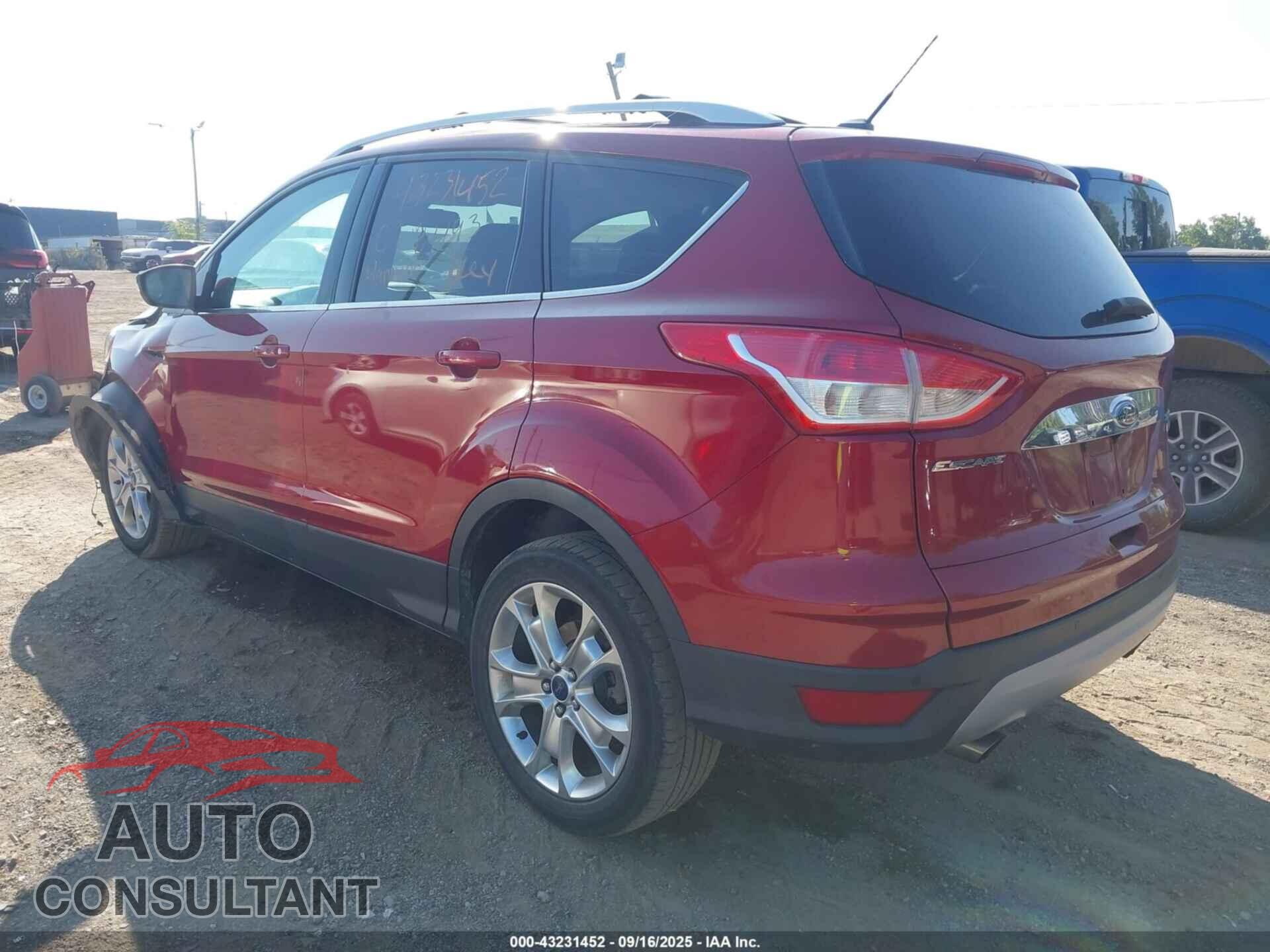 FORD ESCAPE 2014 - 1FMCU0JX2EUC28493