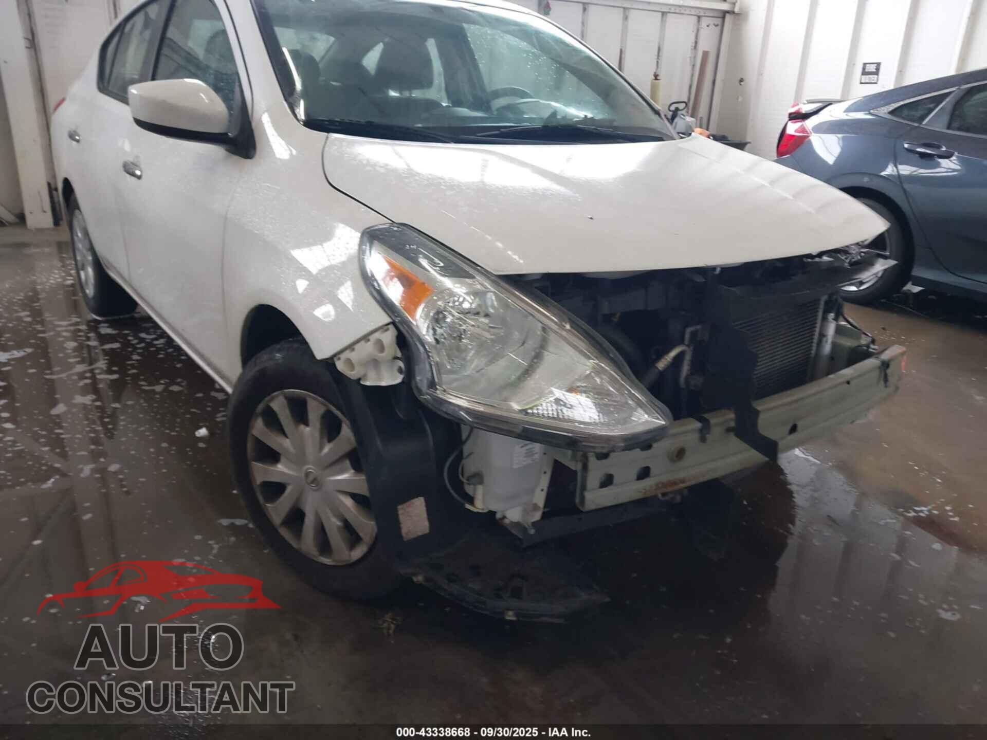 NISSAN VERSA 2019 - 3N1CN7AP3KL875729
