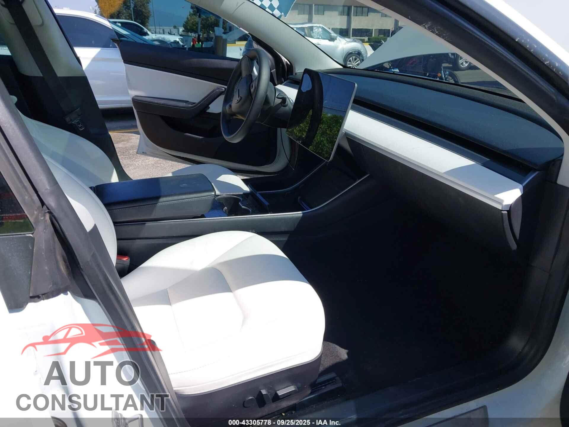 TESLA MODEL 3 2020 - 5YJ3E1EA6LF615647