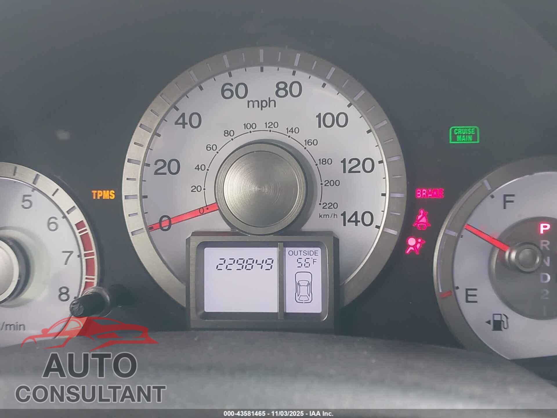 HONDA PILOT 2011 - 5FNYF4H5XBB005364