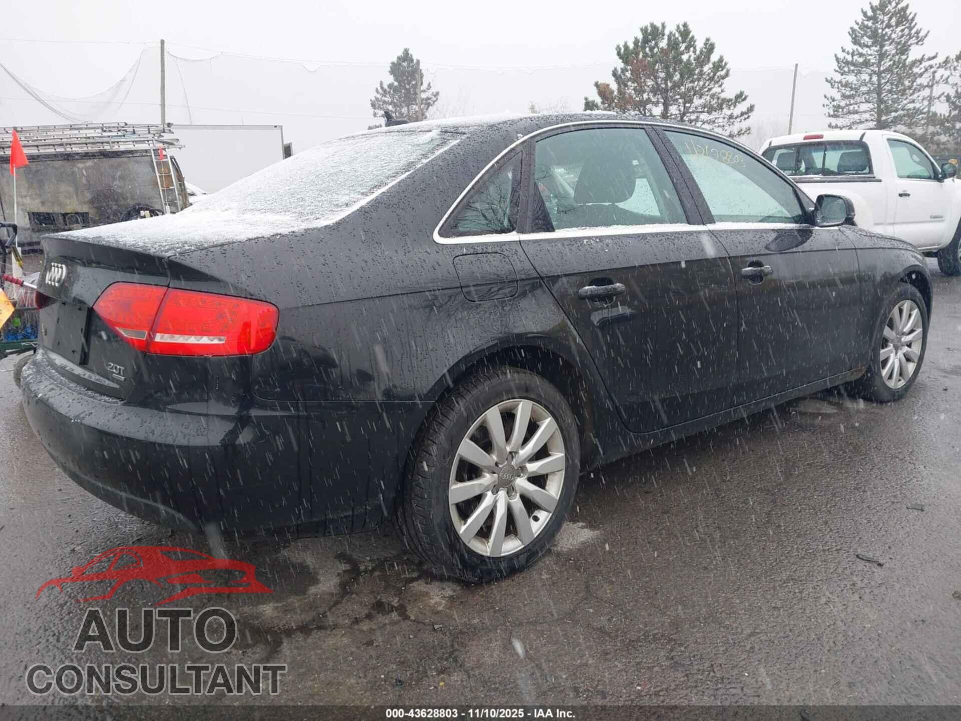 AUDI A4 2012 - WAUBFAFL1CN007512