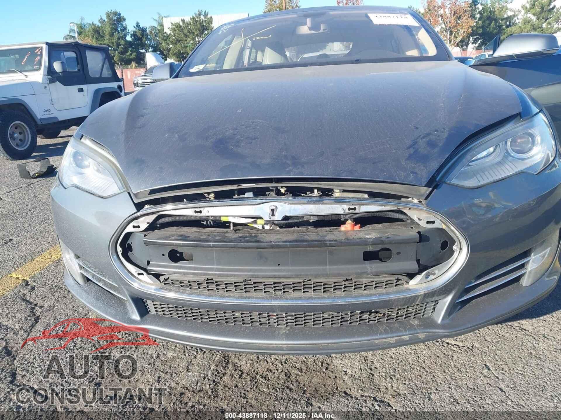 TESLA MODEL S 2013 - 5YJSA1CN0DFP14088