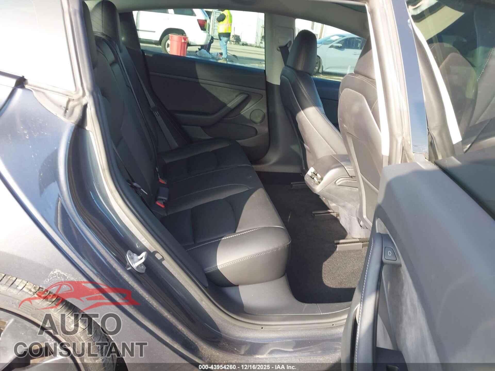 TESLA MODEL 3 2023 - 5YJ3E1EA3PF651432