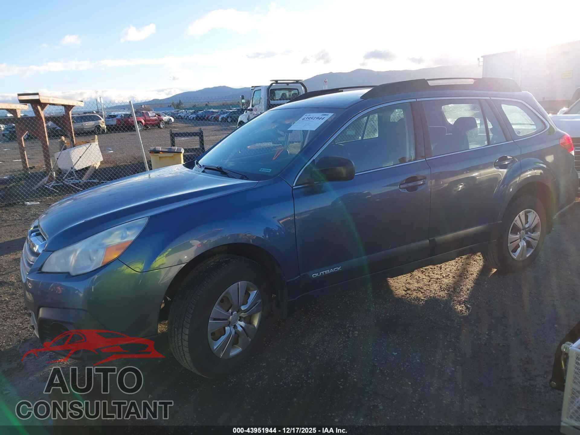 SUBARU OUTBACK 2013 - 4S4BRBAC5D3311796