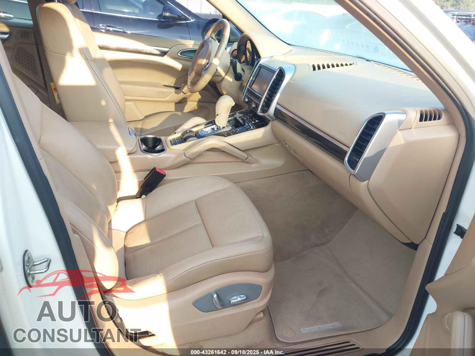 PORSCHE CAYENNE 2012 - WP1AA2A29CLA02859