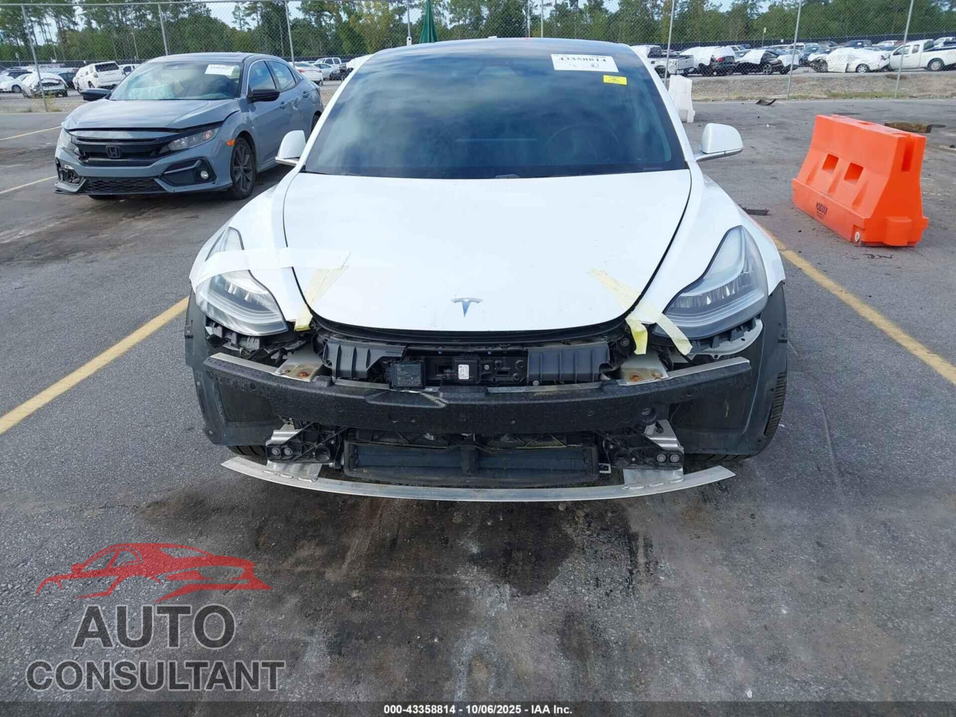 TESLA MODEL 3 2018 - 5YJ3E1EA6JF042228