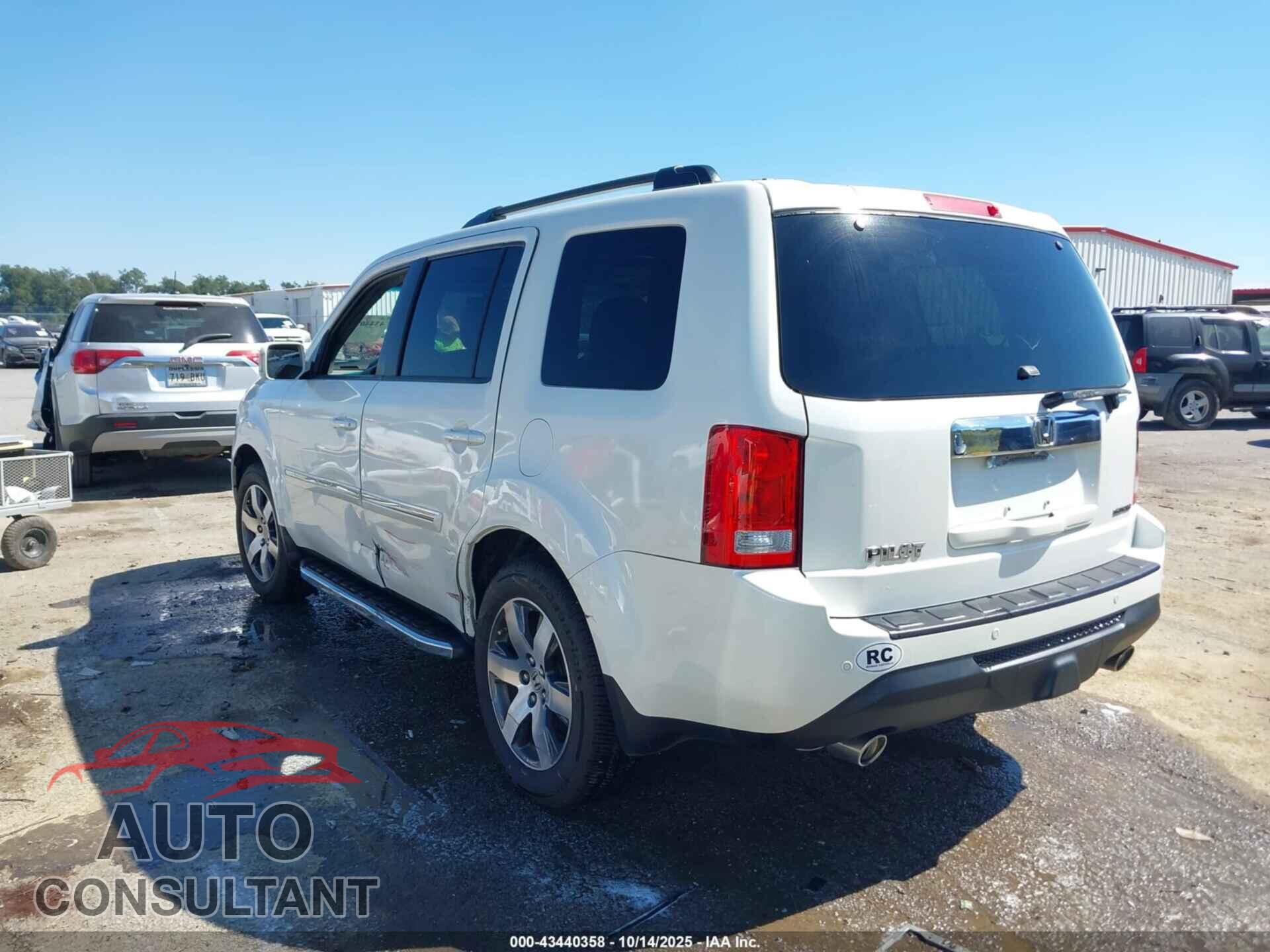 HONDA PILOT 2012 - 5FNYF3H98CB009136