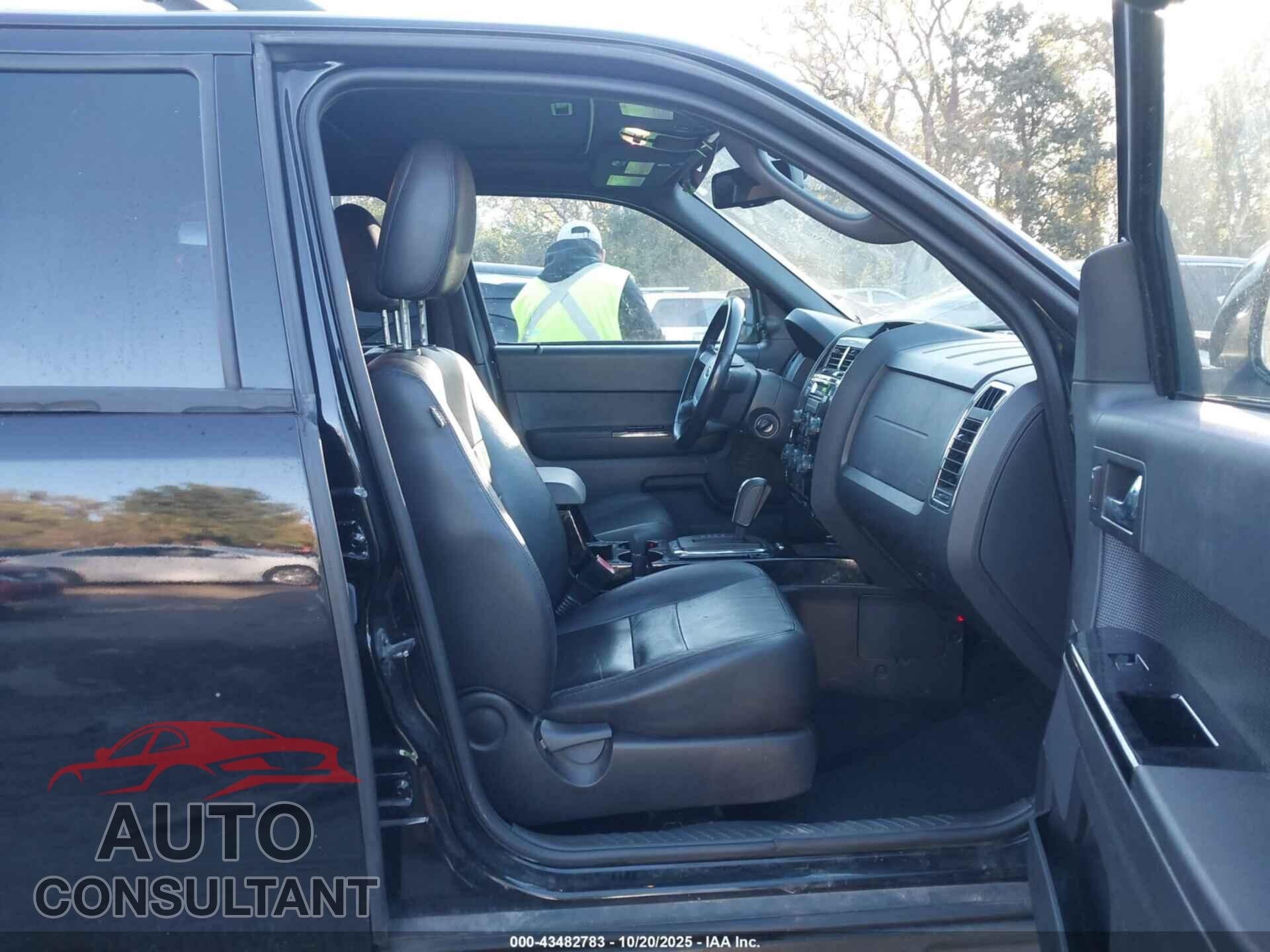 FORD ESCAPE 2010 - 1FMCU0EG5AKA03534