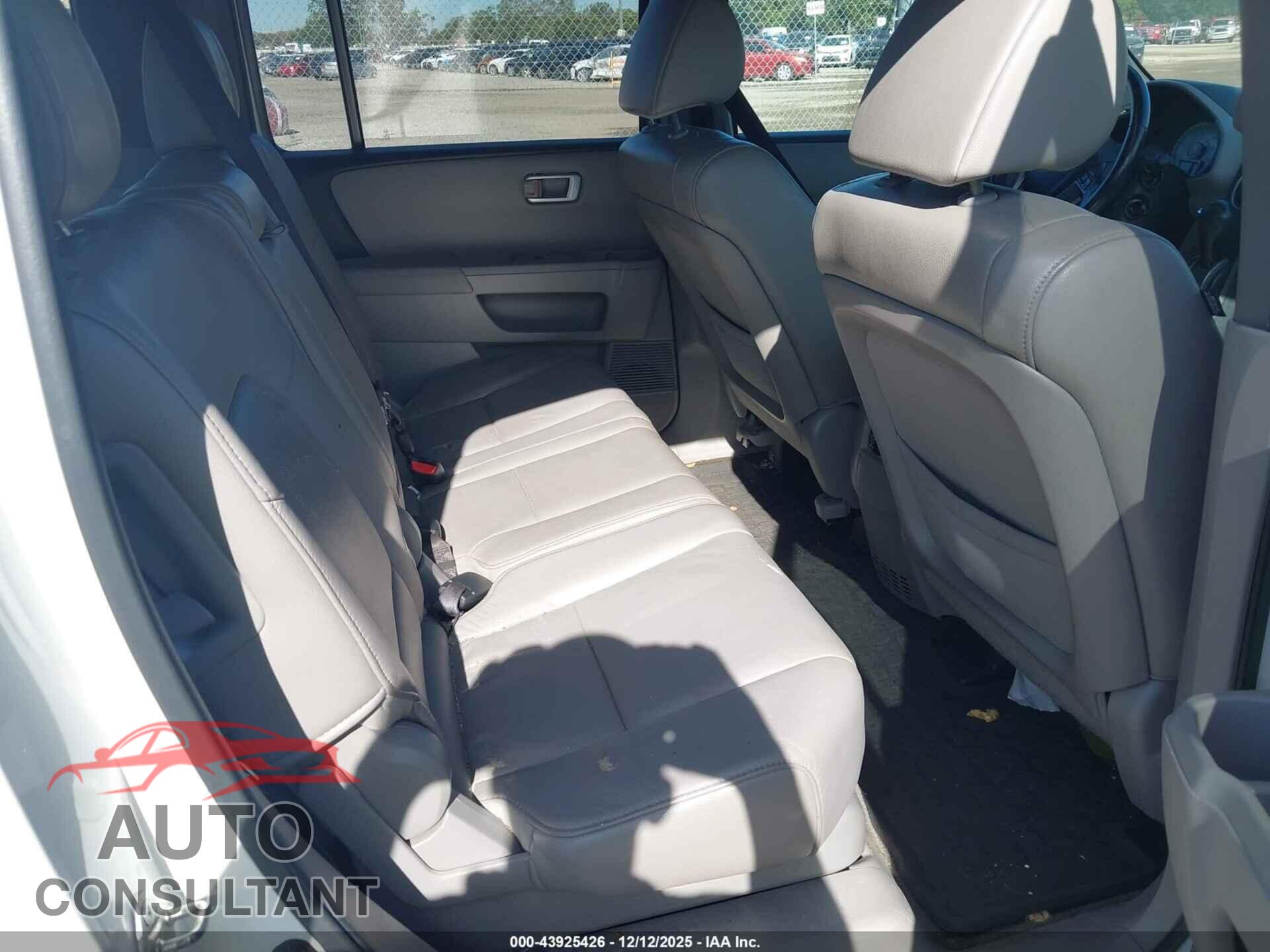 HONDA PILOT 2013 - 5FNYF4H58DB021906