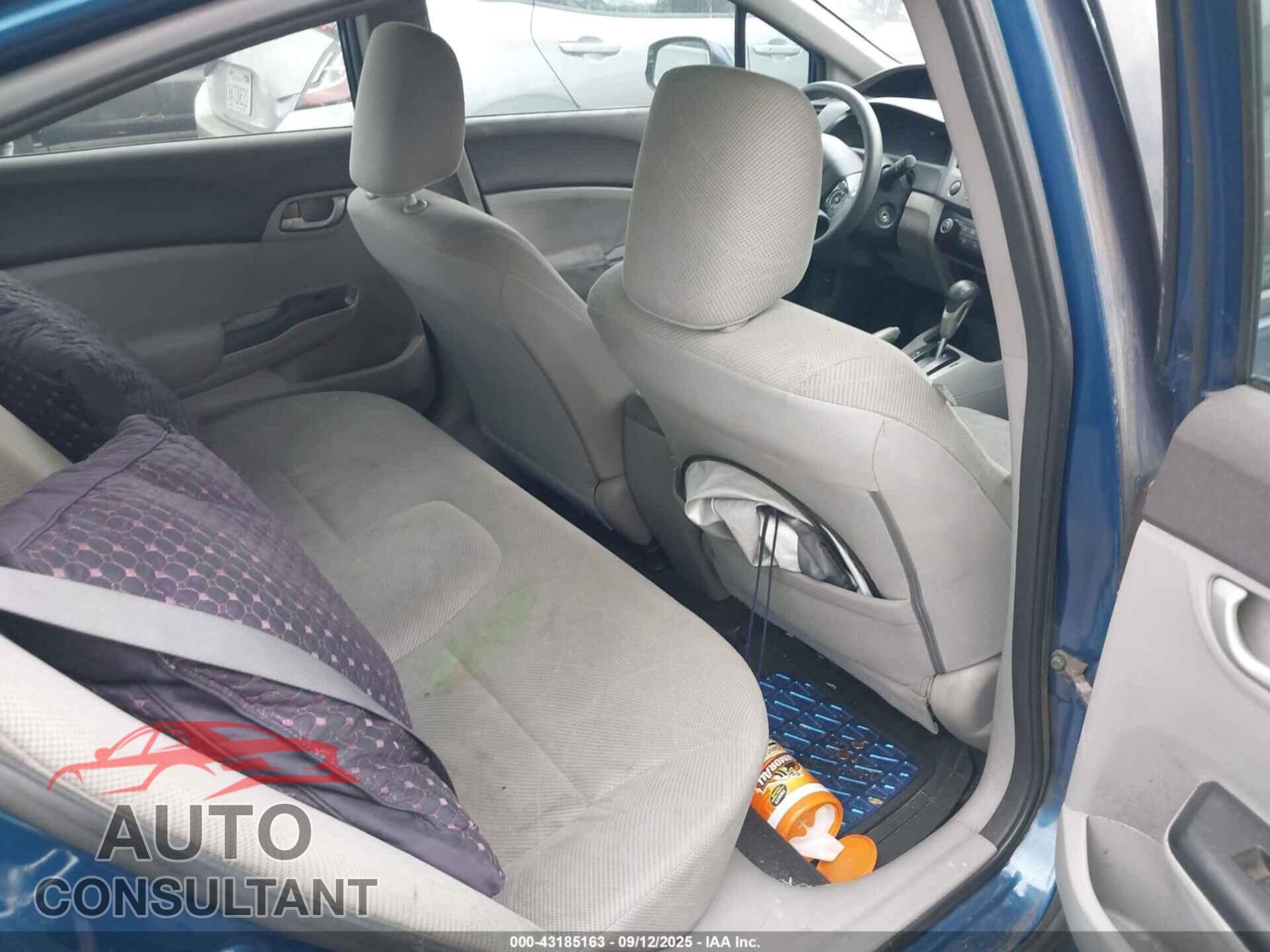 HONDA CIVIC 2012 - 2HGFB2F50CH504116