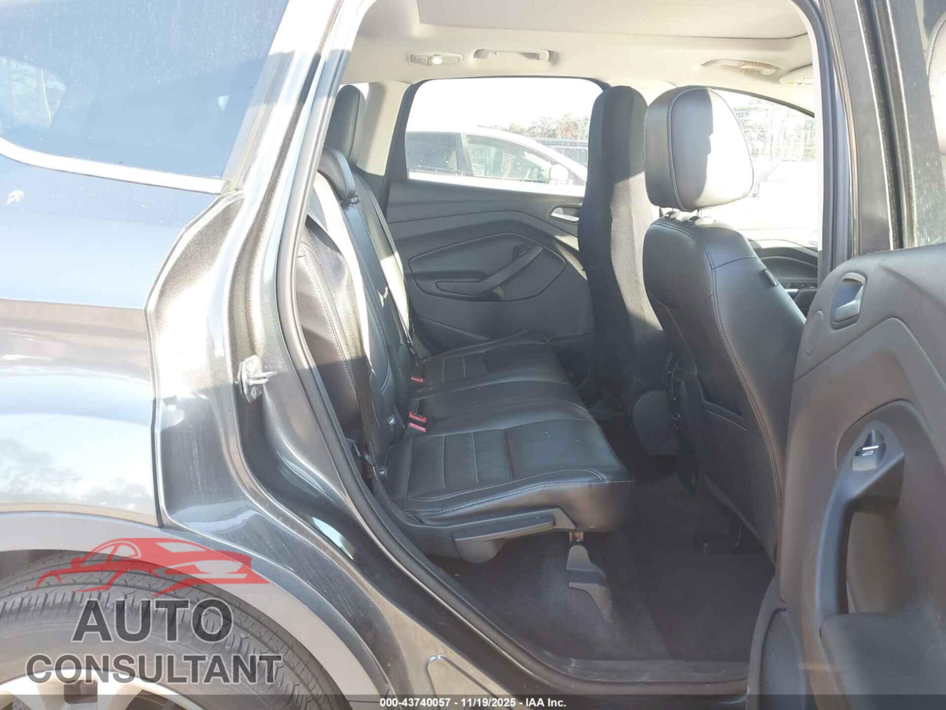 FORD ESCAPE 2016 - 1FMCU0JX8GUB20446