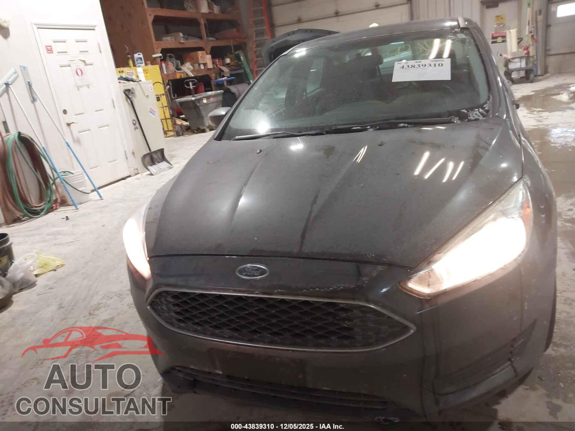 FORD FOCUS 2015 - 1FADP3F28FL348570