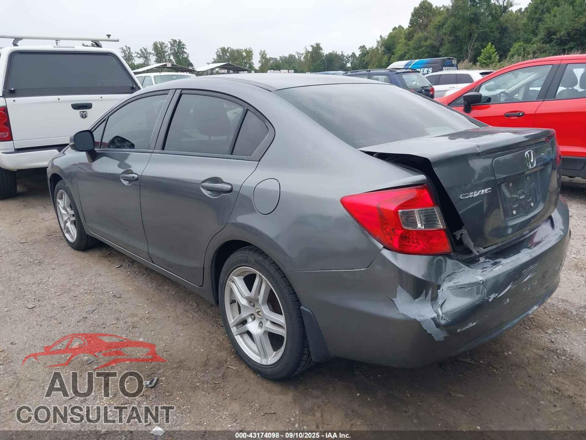 HONDA CIVIC 2012 - 2HGFB2F55CH521770