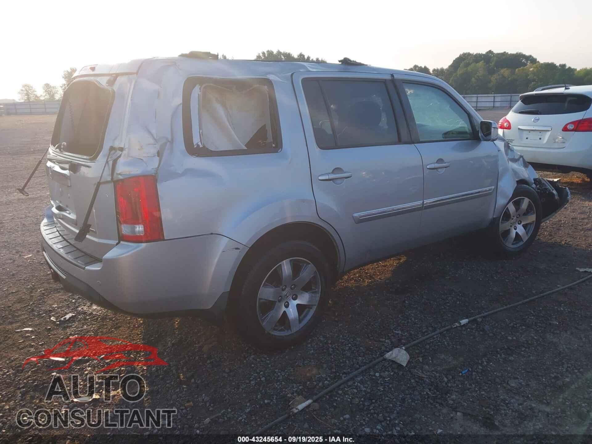 HONDA PILOT 2015 - 5FNYF3H92FB014417