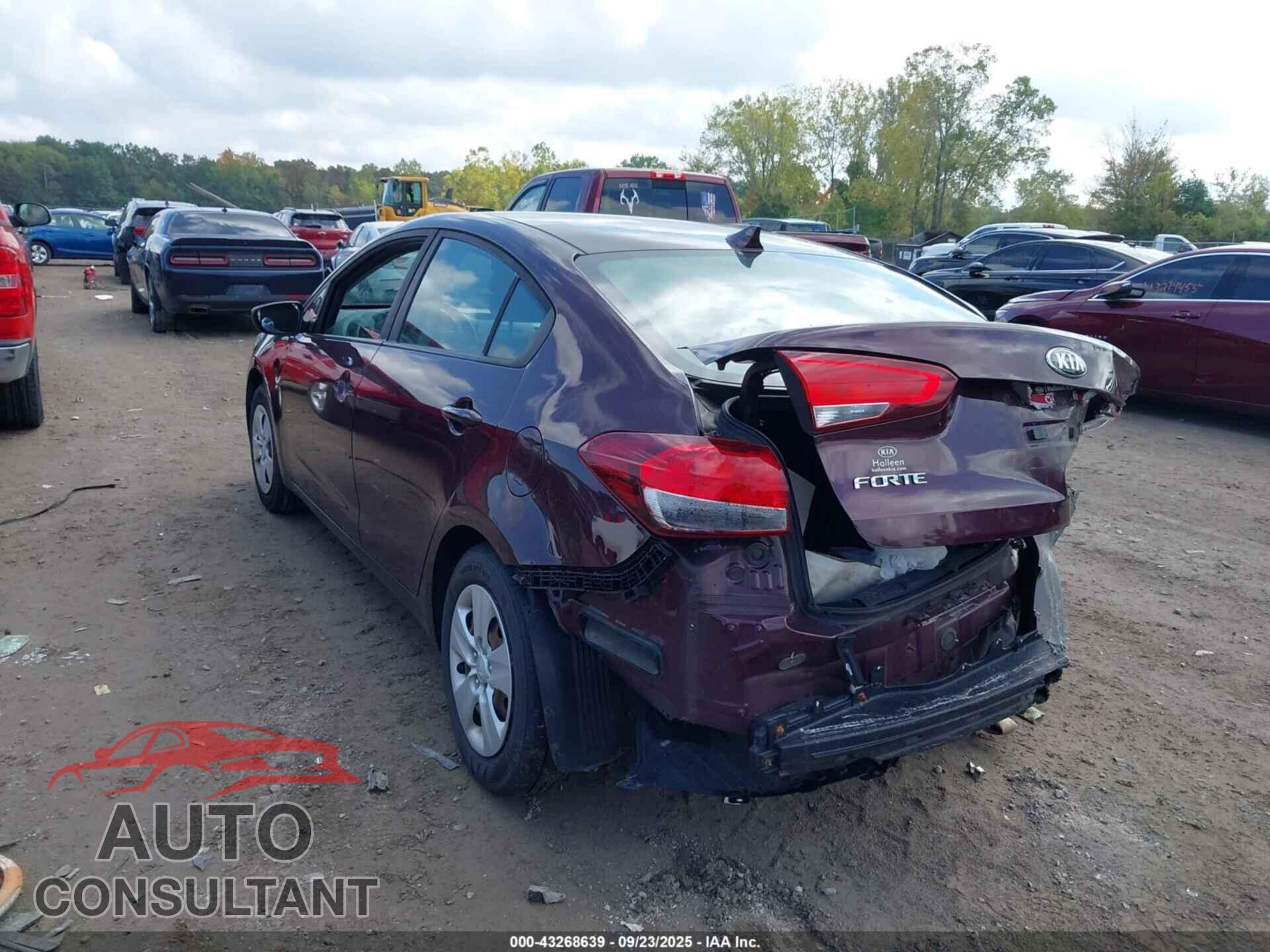 KIA FORTE 2018 - 3KPFK4A76JE182920