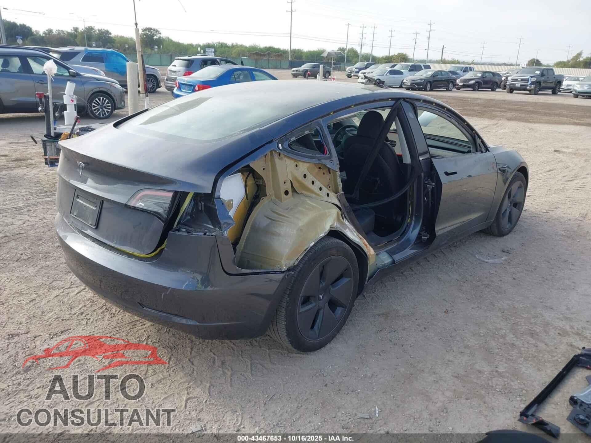 TESLA MODEL 3 2023 - 5YJ3E1EA1PF673669