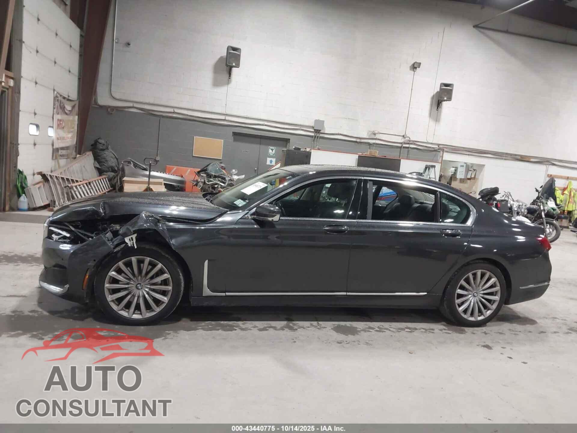 BMW 740 2022 - WBA7T4C02NCH70019