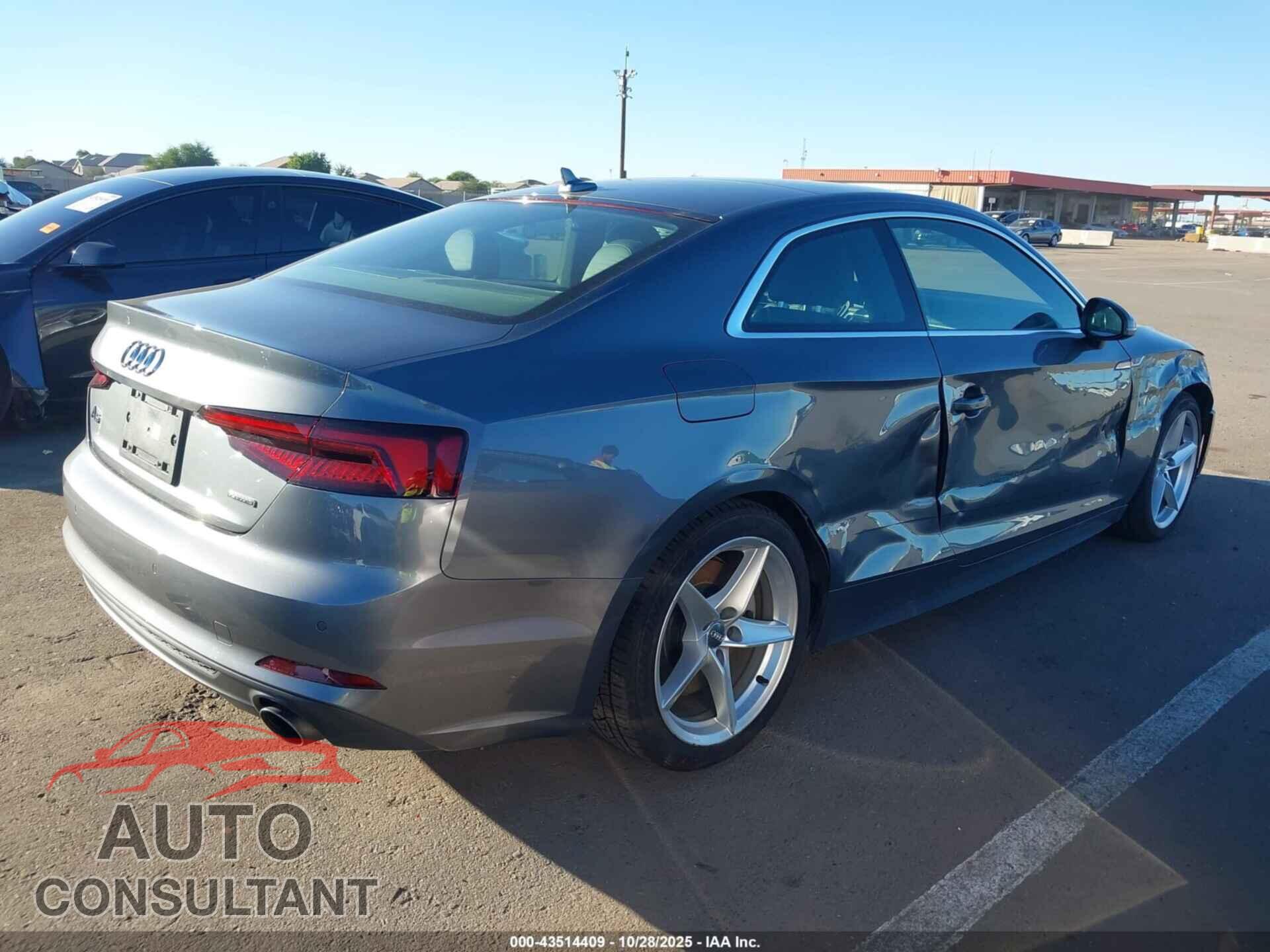 AUDI A5 2019 - WAUTNAF55KA027566