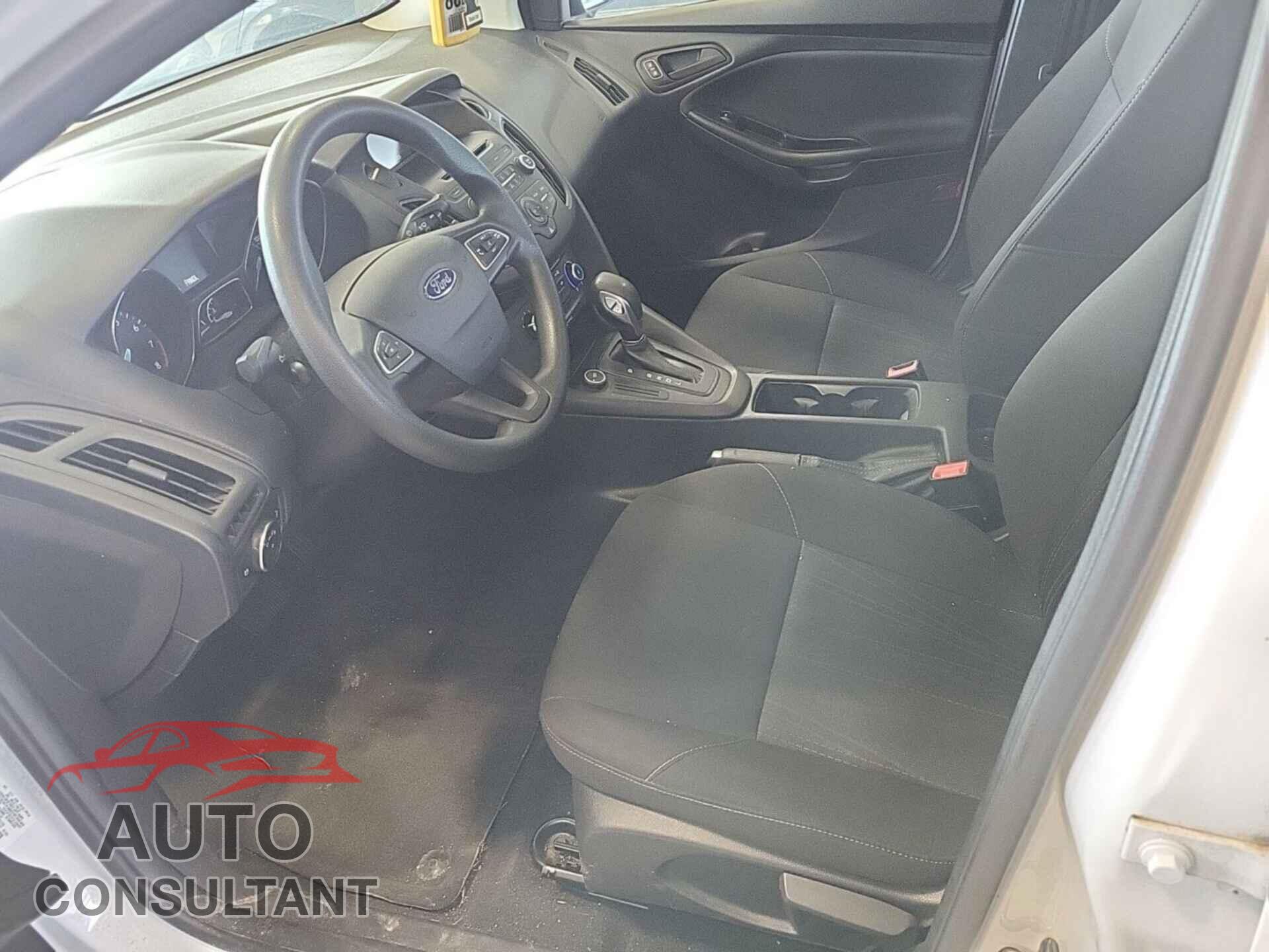 FORD FOCUS 2016 - 1FADP3E2XGL226067