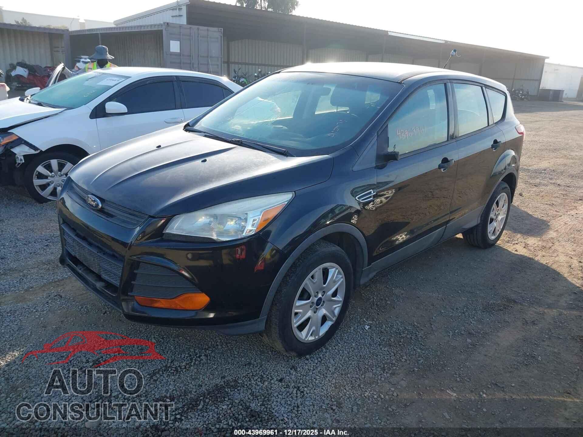FORD ESCAPE 2013 - 1FMCU0F7XDUD39252