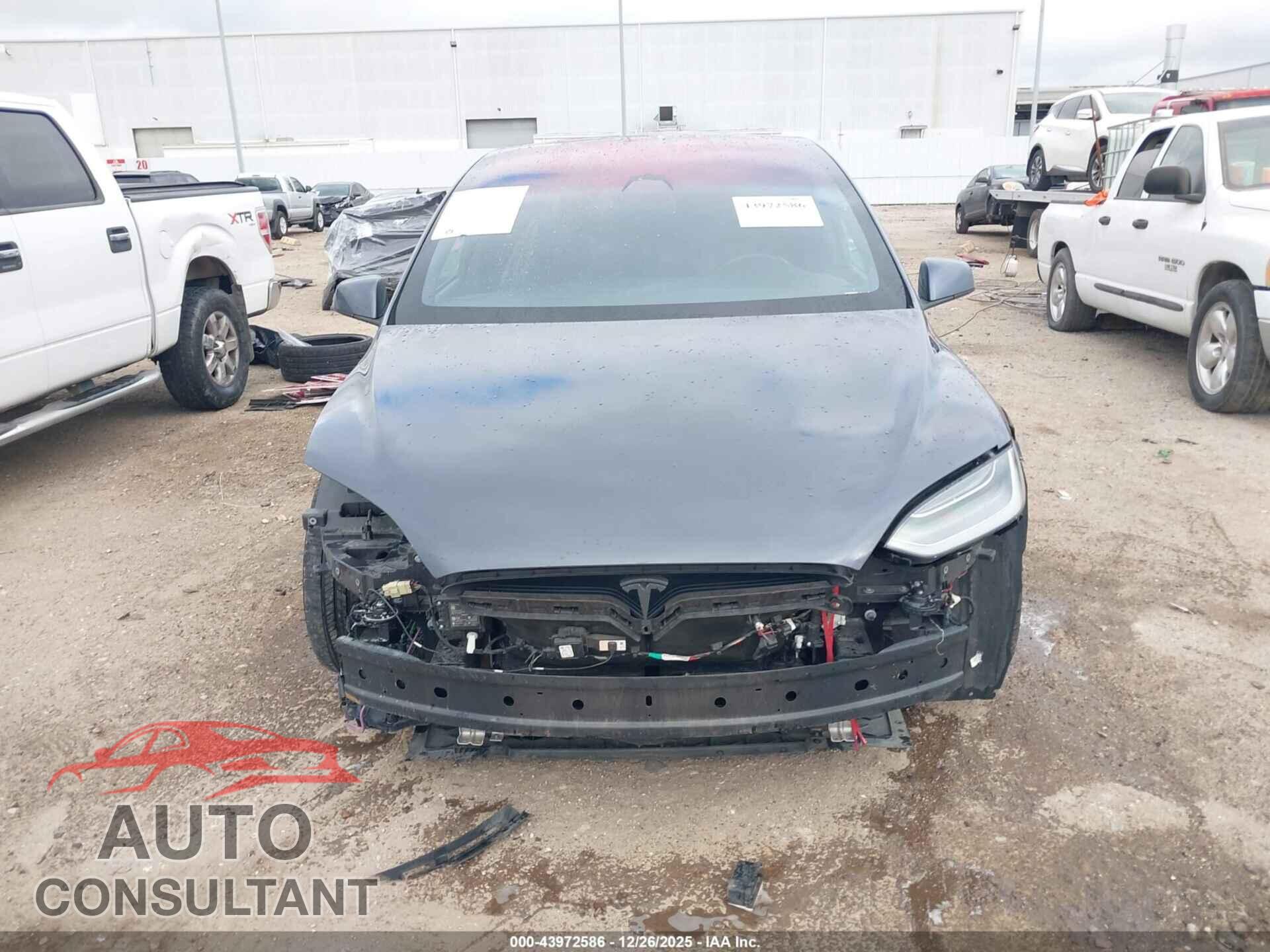 TESLA MODEL X 2020 - 5YJXCDE21LF245323