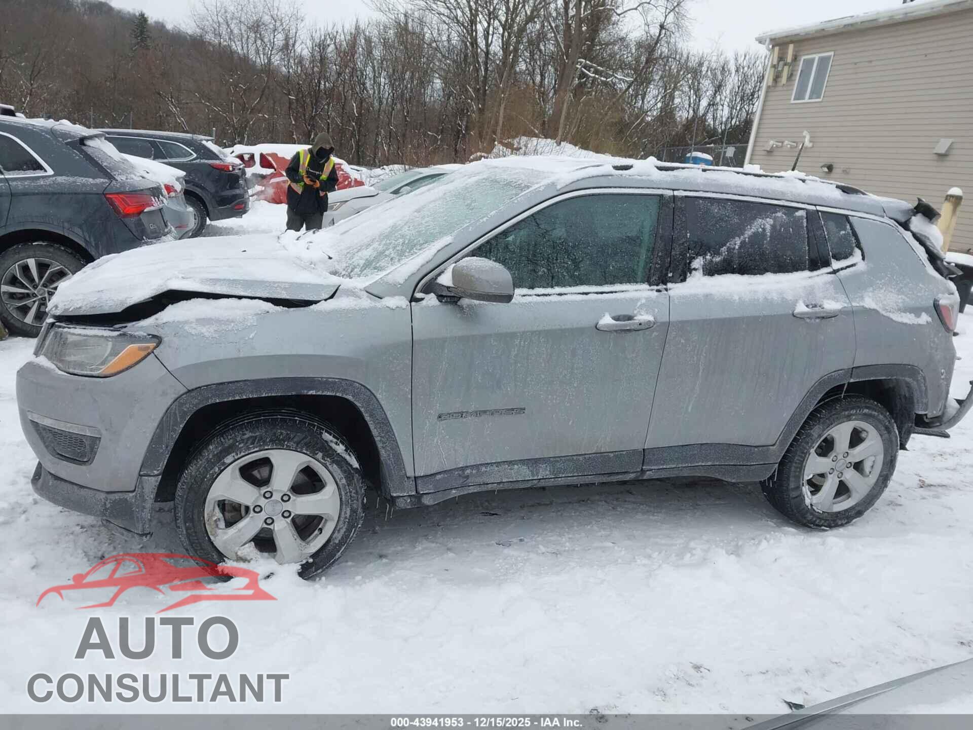 JEEP COMPASS 2018 - 3C4NJDBB6JT360824
