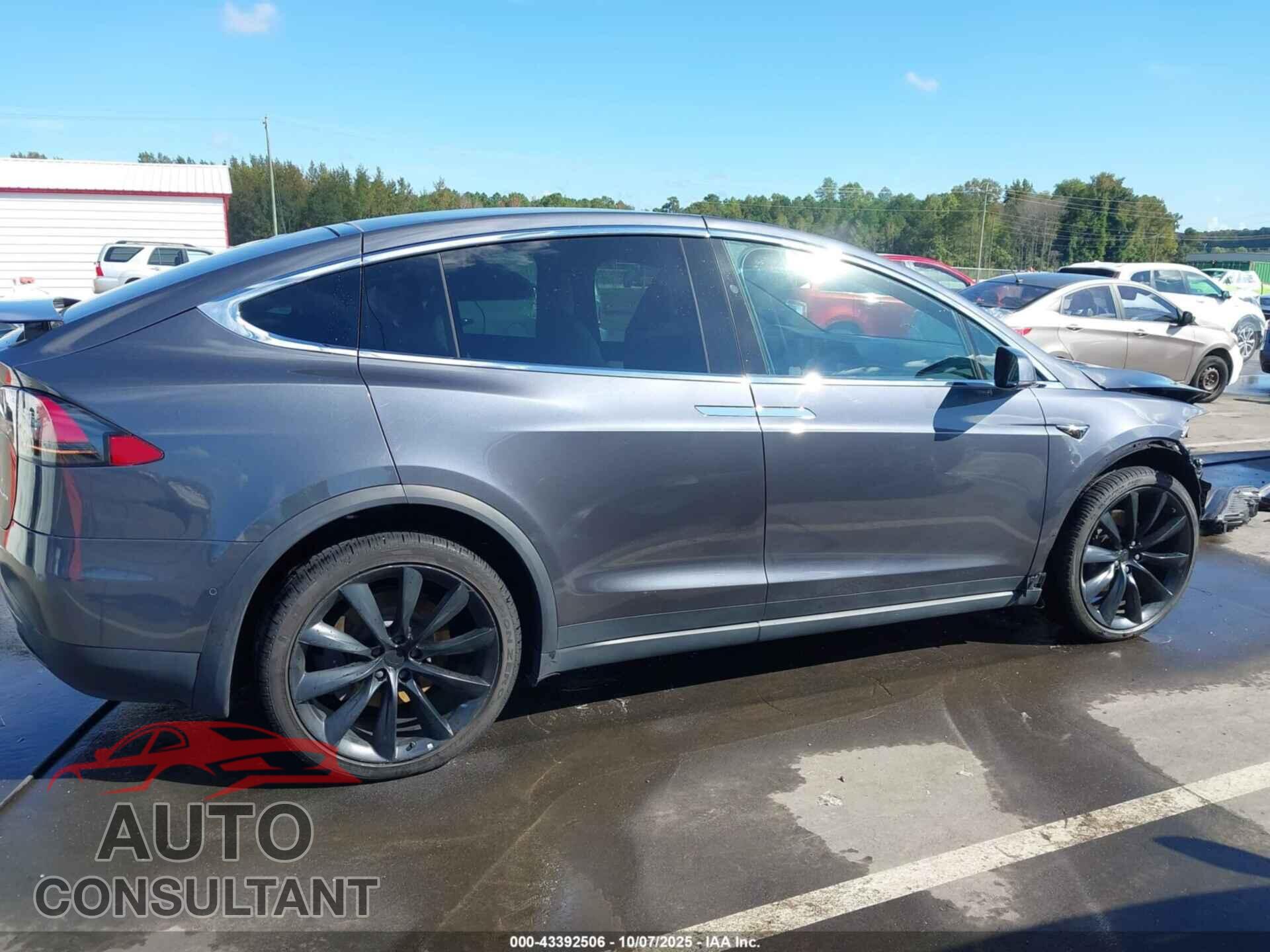 TESLA MODEL X 2020 - 5YJXCDE25LF301862