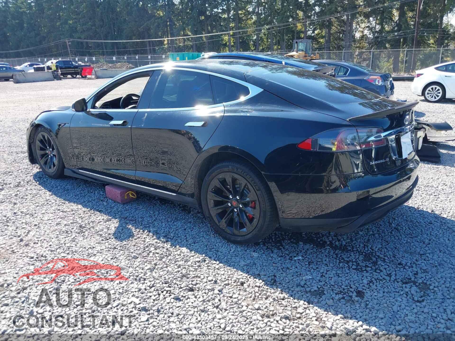 TESLA MODEL S 2015 - 5YJSA1H49FF084915