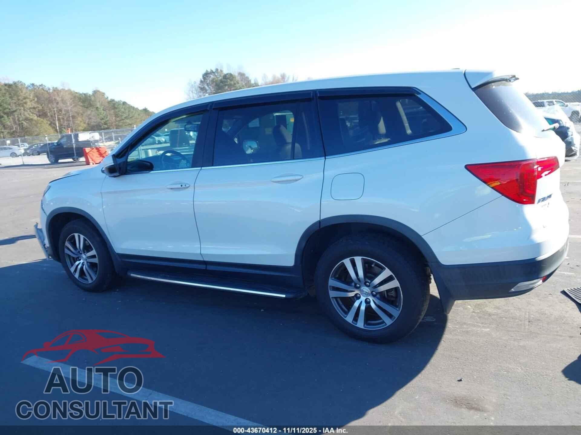 HONDA PILOT 2018 - 5FNYF5H52JB003578