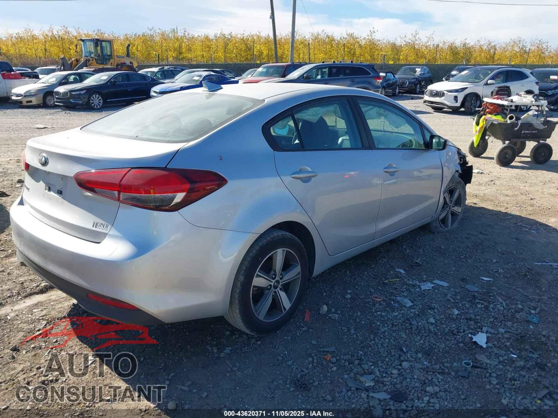KIA FORTE 2018 - 3KPFL4A74JE245929