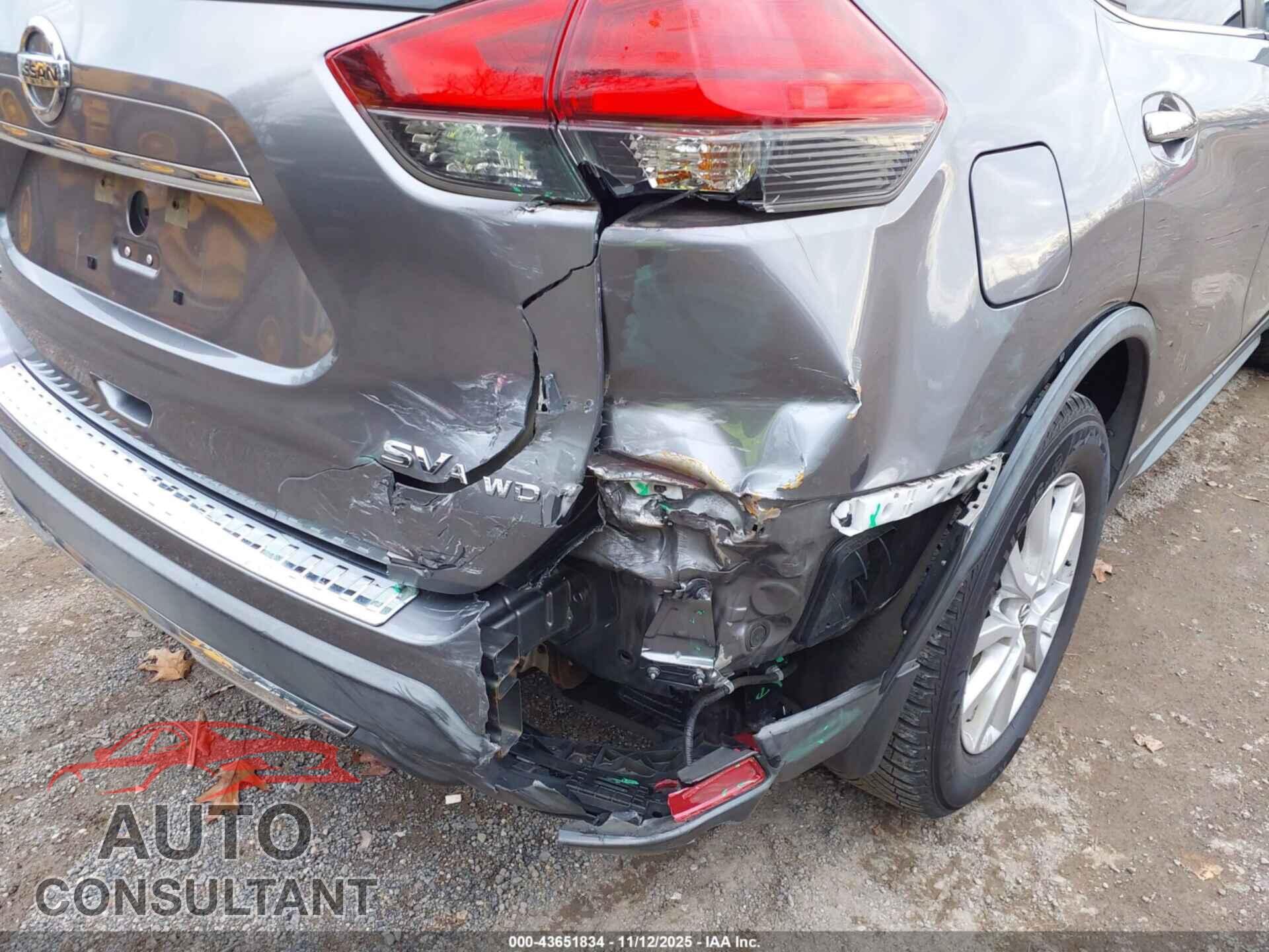 NISSAN ROGUE 2017 - KNMAT2MV0HP542750