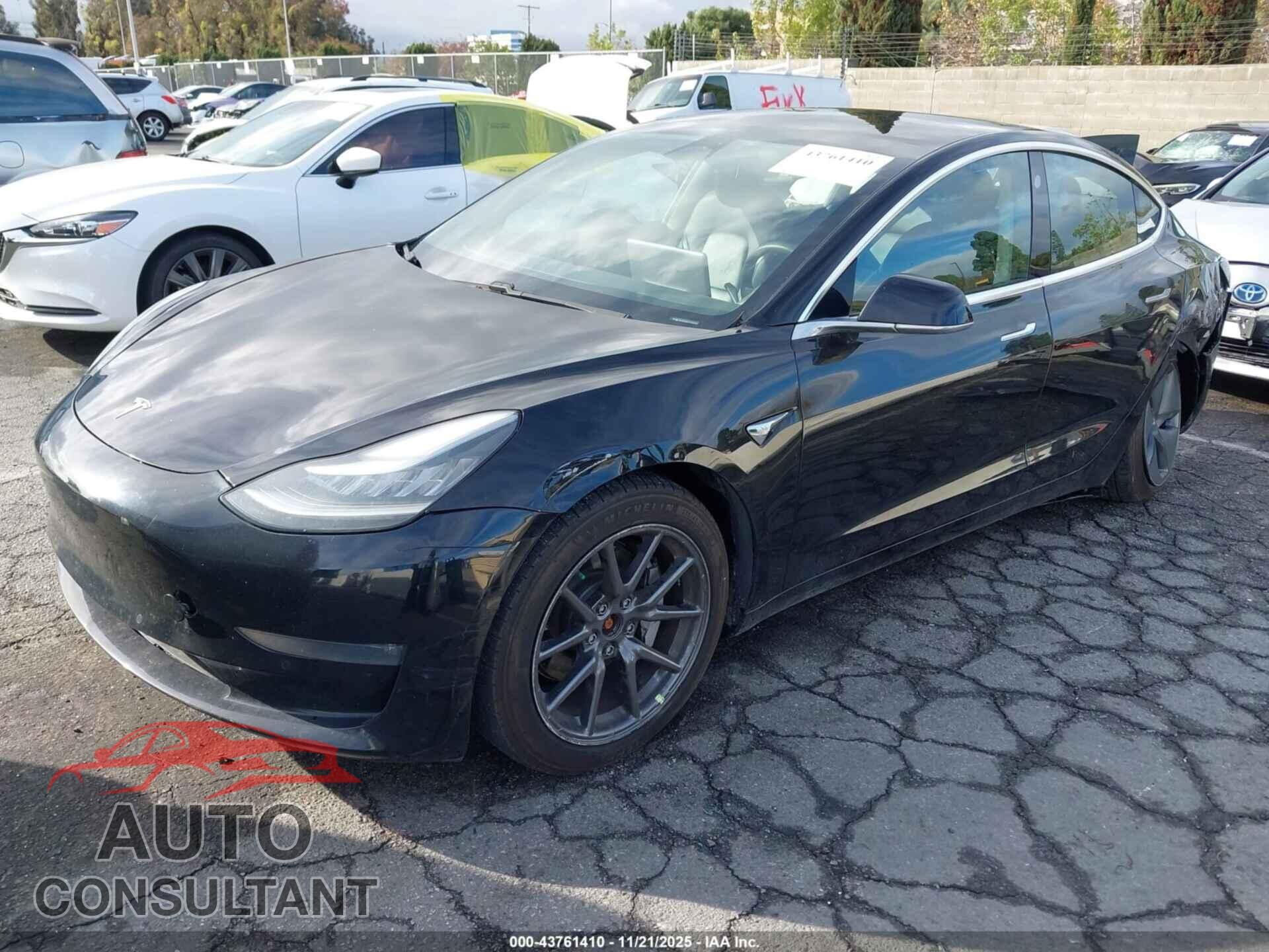 TESLA MODEL 3 2020 - 5YJ3E1EBXLF746220