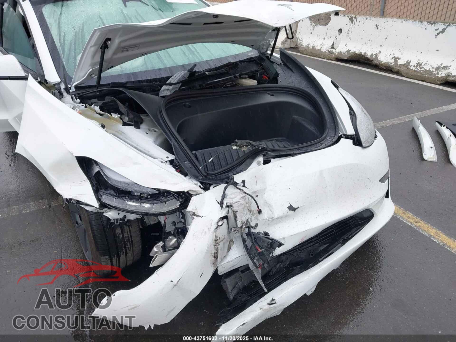TESLA MODEL 3 2023 - 5YJ3E1EB1PF633780