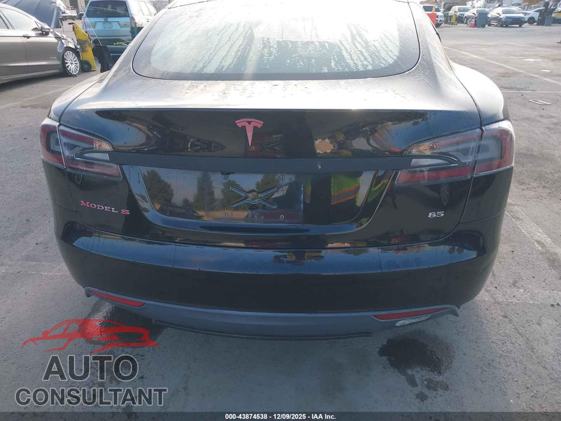 TESLA MODEL S 2013 - 5YJSA1DN7DFP13423