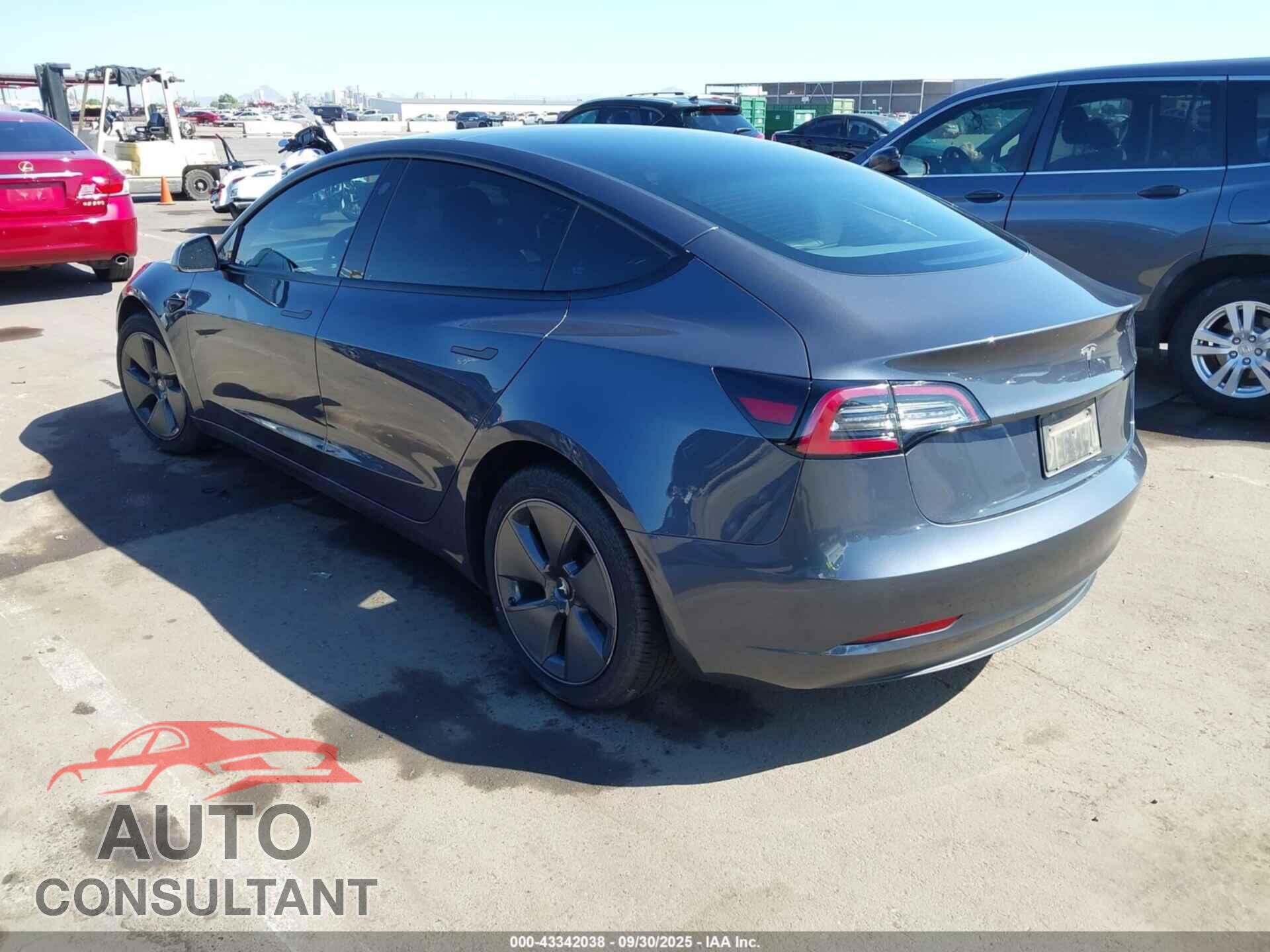 TESLA MODEL 3 2023 - 5YJ3E1EA1PF385599