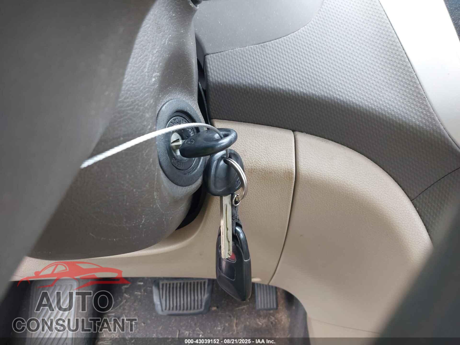 HYUNDAI ACCENT 2012 - KMHCU4AE8CU078795