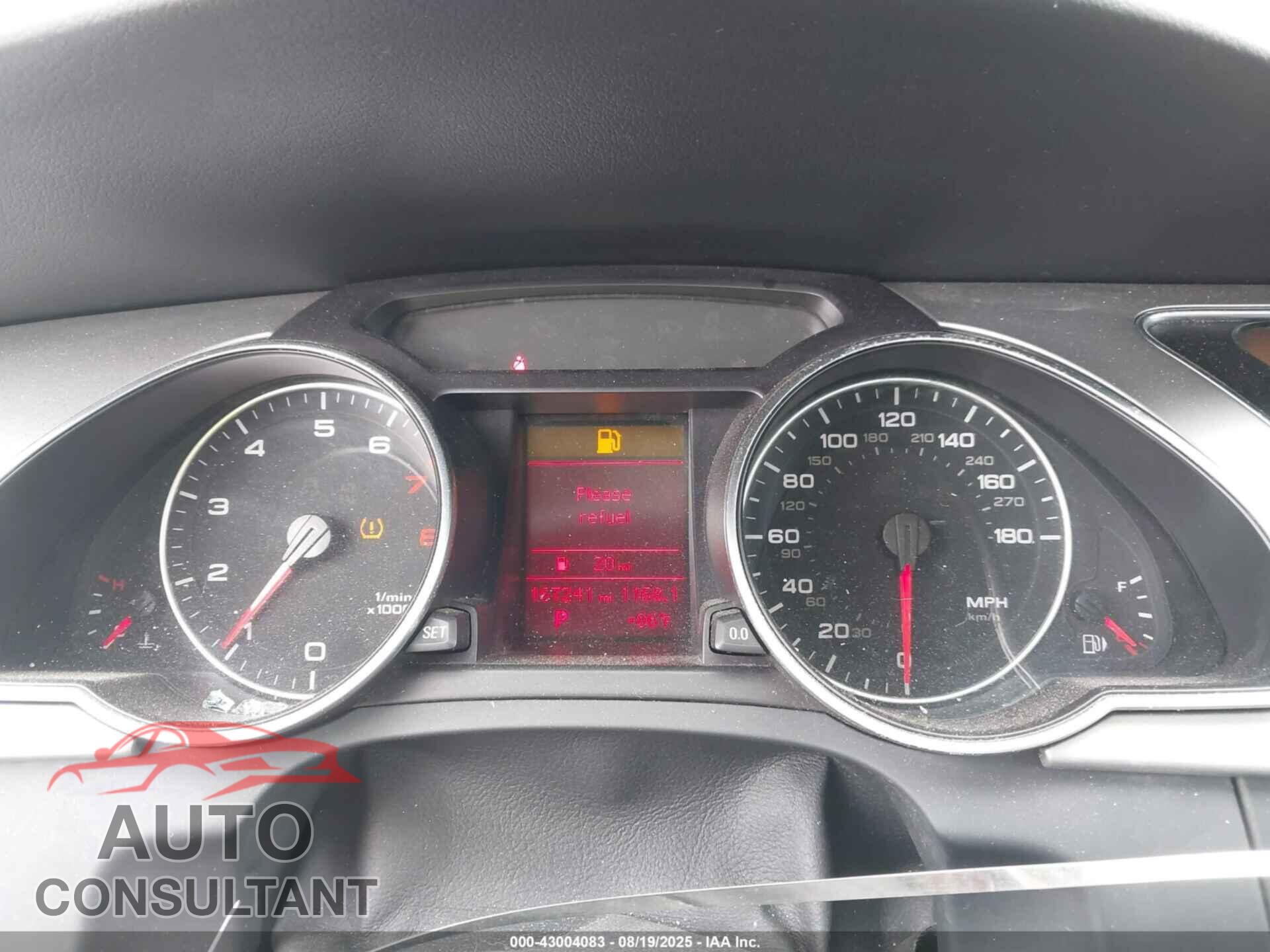 AUDI A5 2010 - WAULFAFR1AA001920