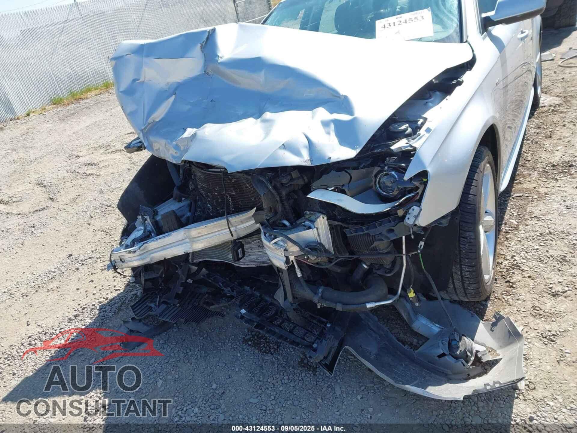AUDI A4 2012 - WAUFFAFL6CA056231