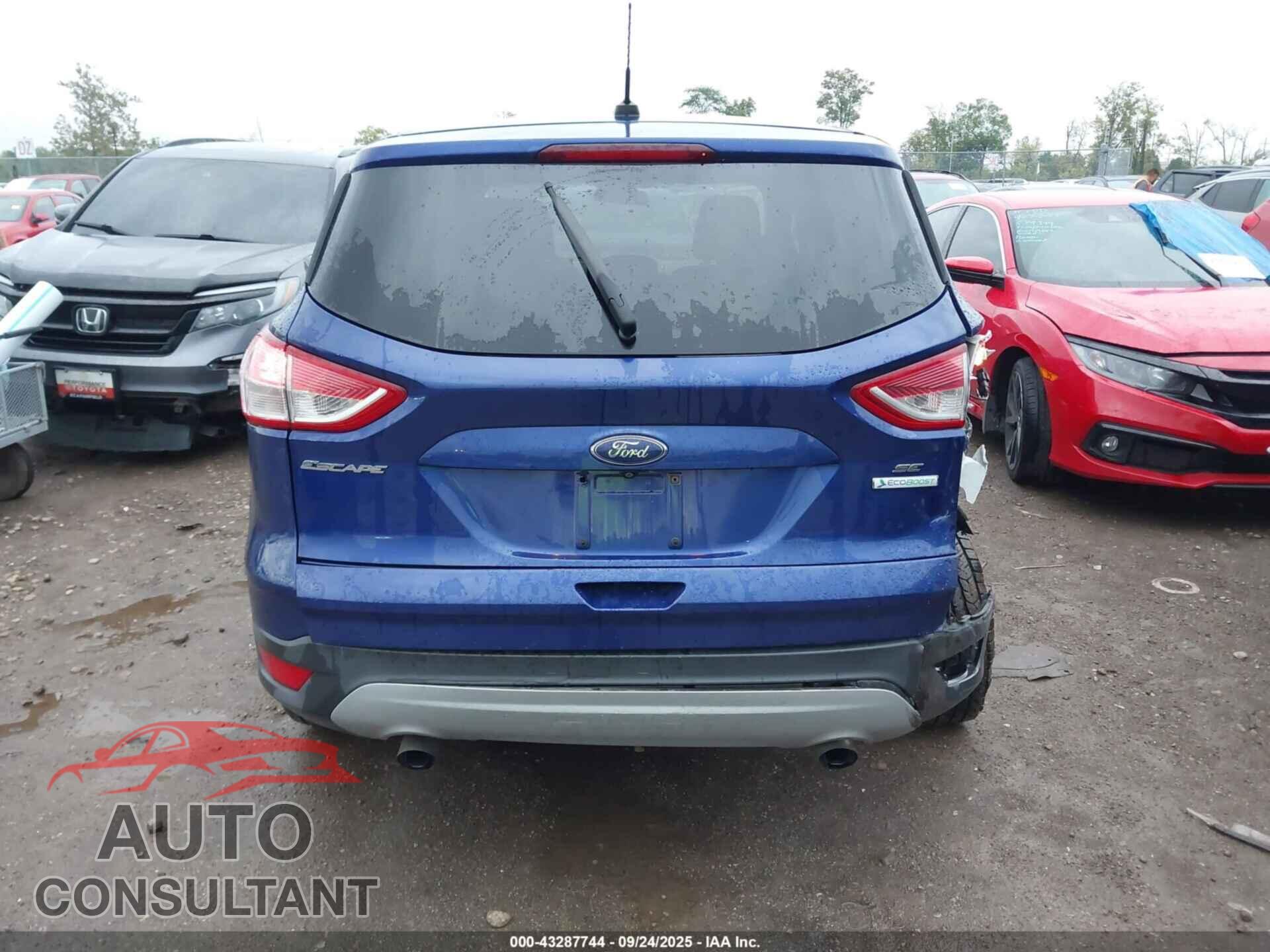 FORD ESCAPE 2015 - 1FMCU0G98FUC03561