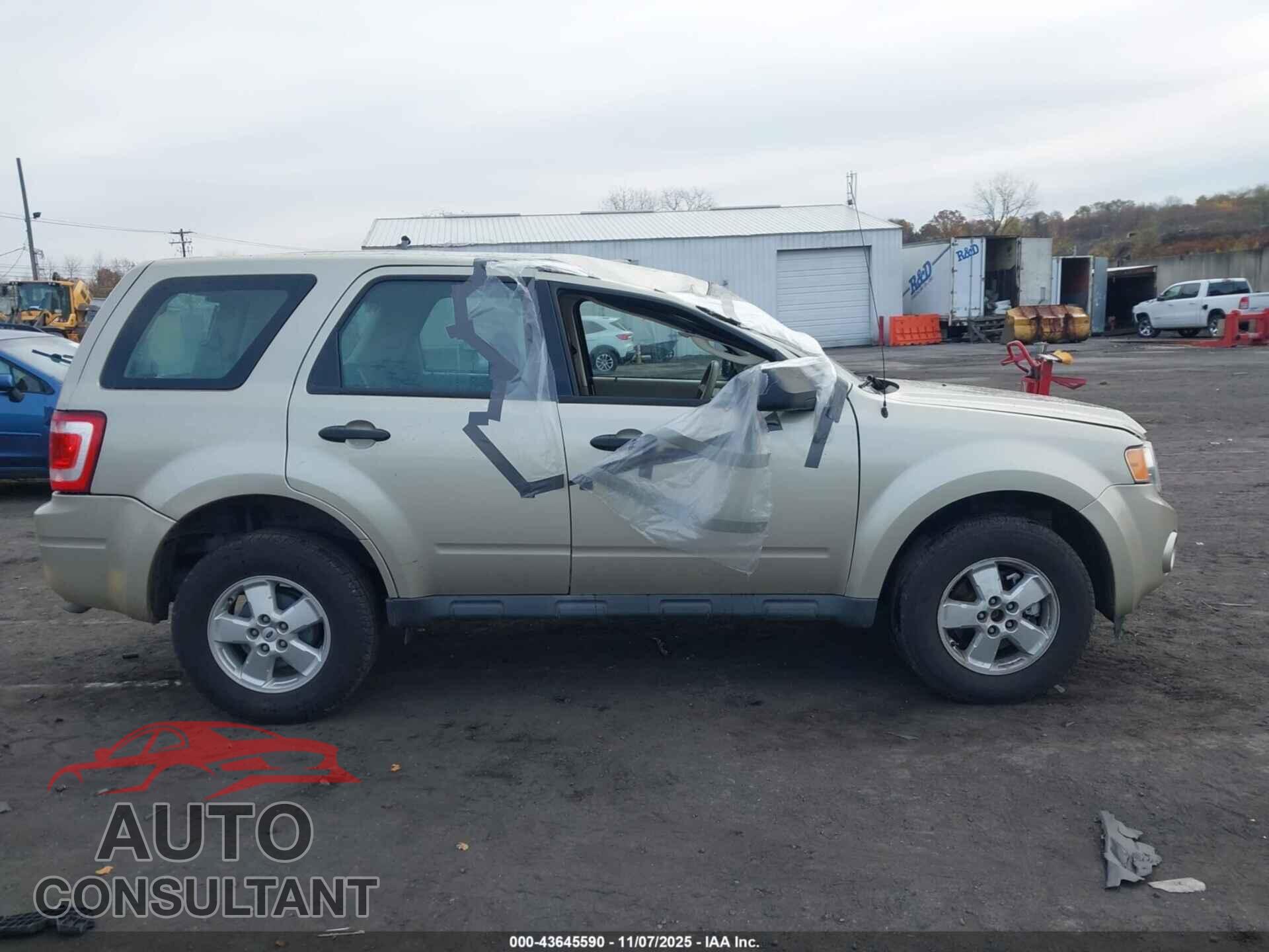 FORD ESCAPE 2010 - 1FMCU9C7XAKB40430