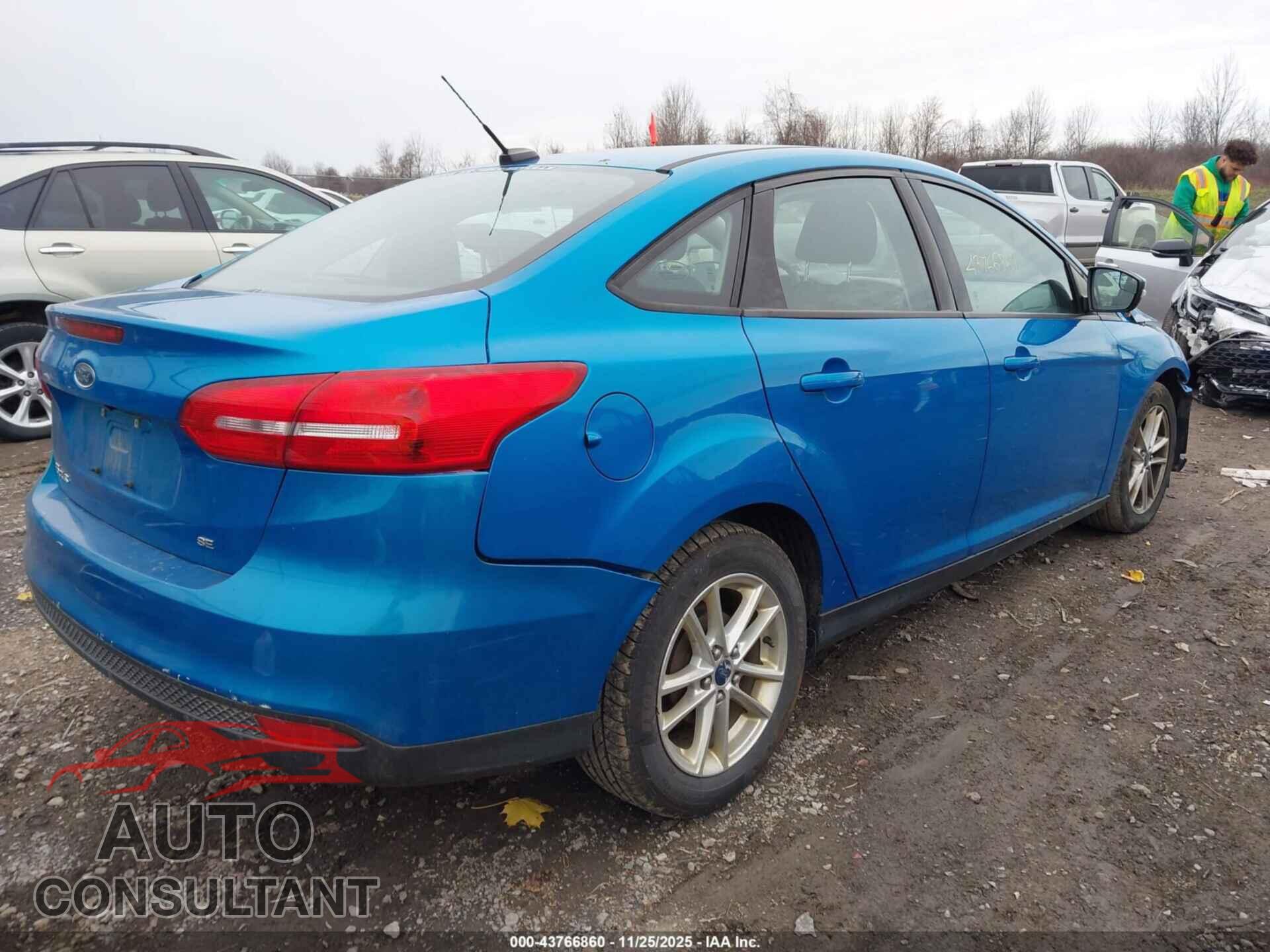 FORD FOCUS 2016 - 1FADP3F25GL261016