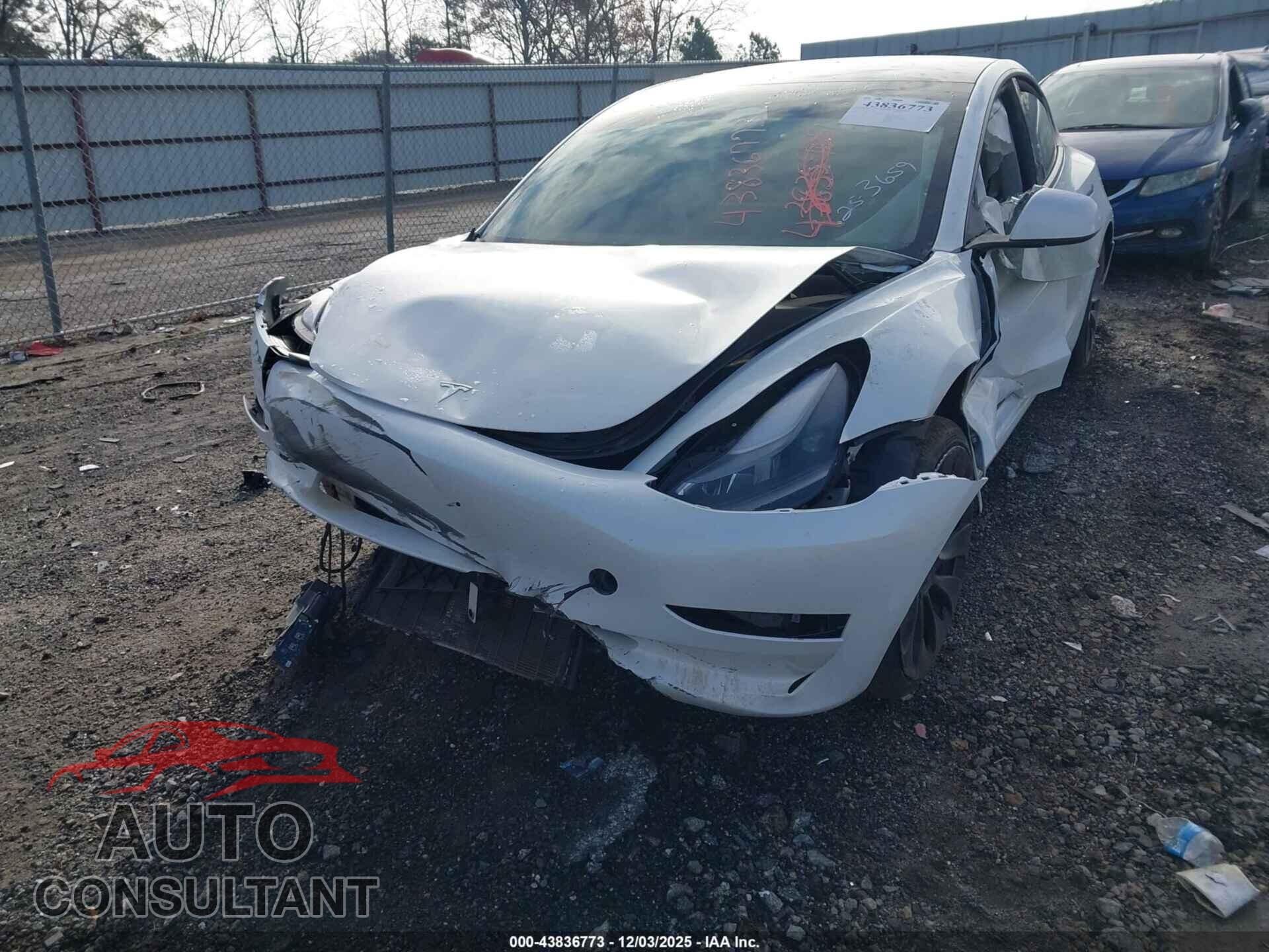TESLA MODEL 3 2023 - 5YJ3E1EC0PF492452